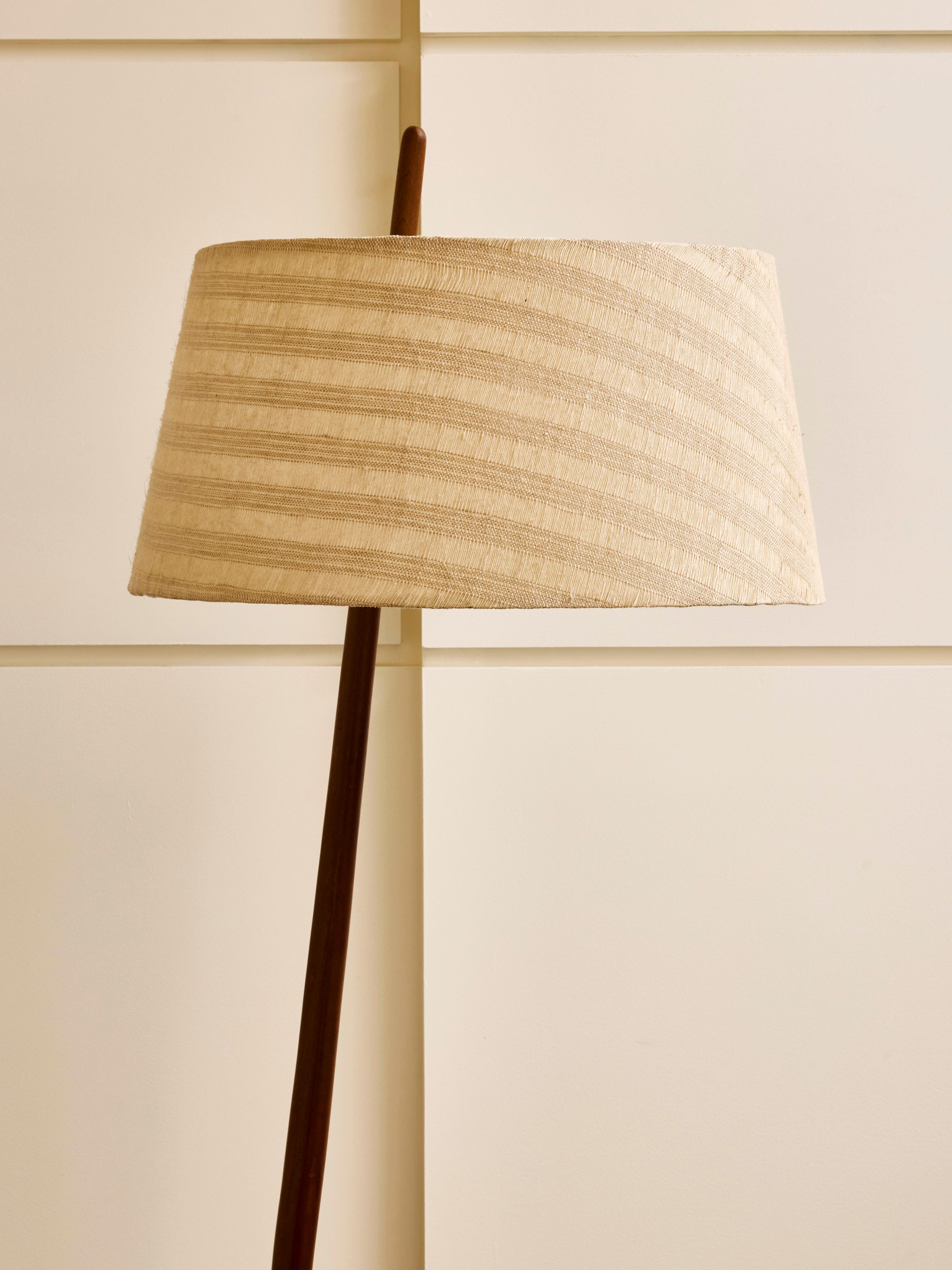 Lámpara de pie Model 167.A82 de Rispal, Francia, años 50 en venta 2