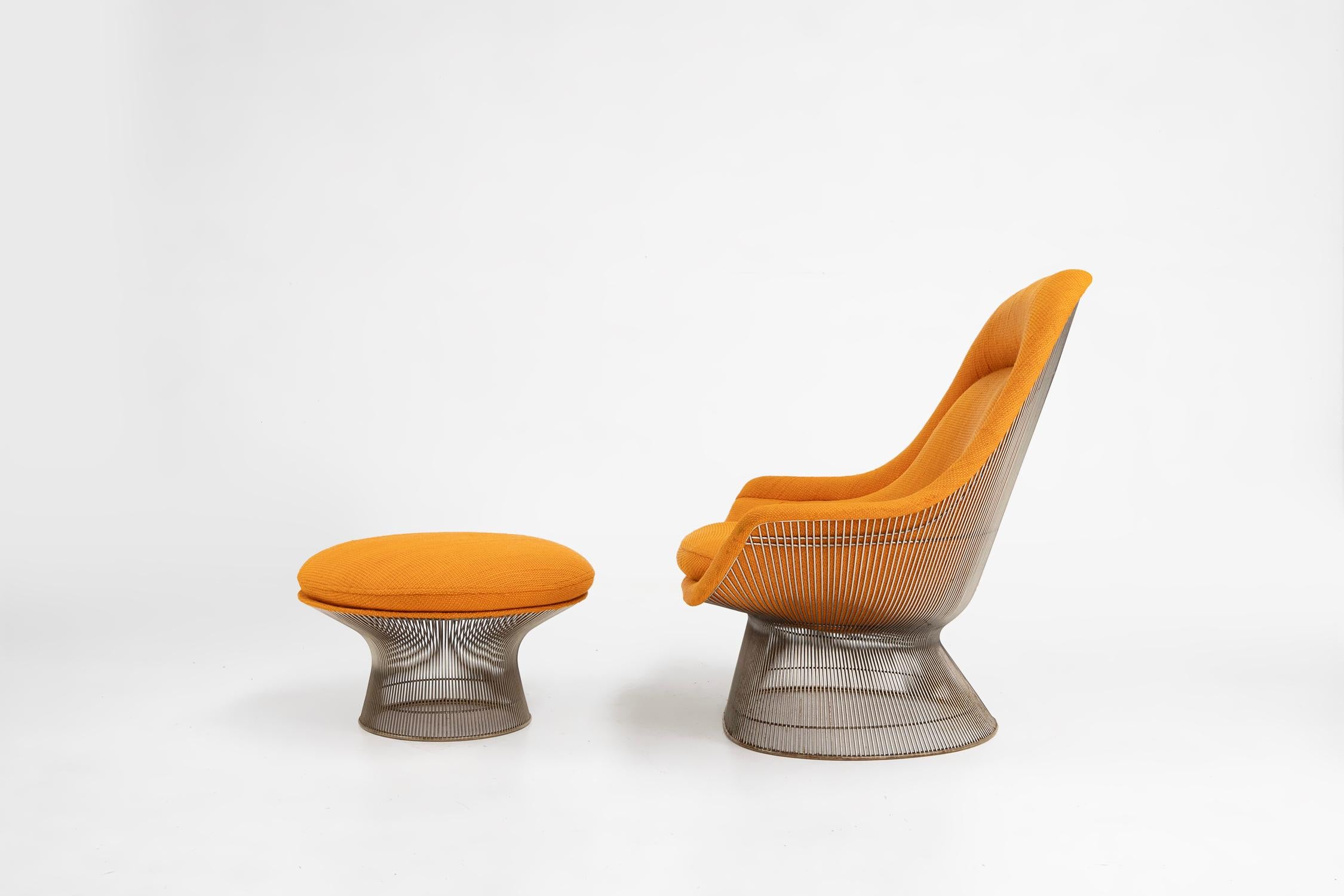 EEUU / 1966 / conjunto de butaca y otomana / Knoll International / Warner Platner / modelo 1705 / lana, níquel pulido / mediados de siglo / vintage

Butaca y reposapiés modelo 1705 diseñados en 1966 por Warren Platner para Knoll International. Una