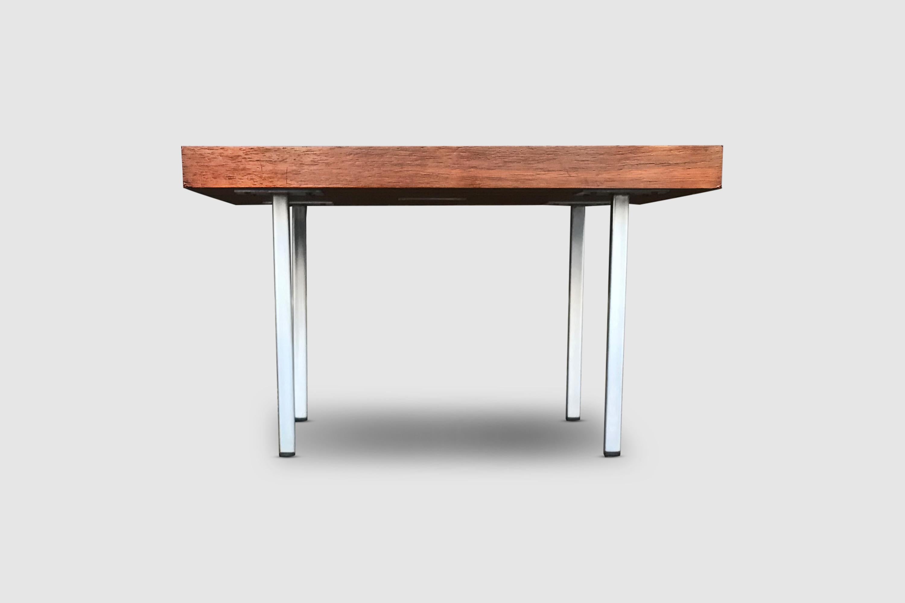 Mid-20th Century Model 1844 palissander coffee table by Kho Liang Ie for Artifort 1960s For Sale
