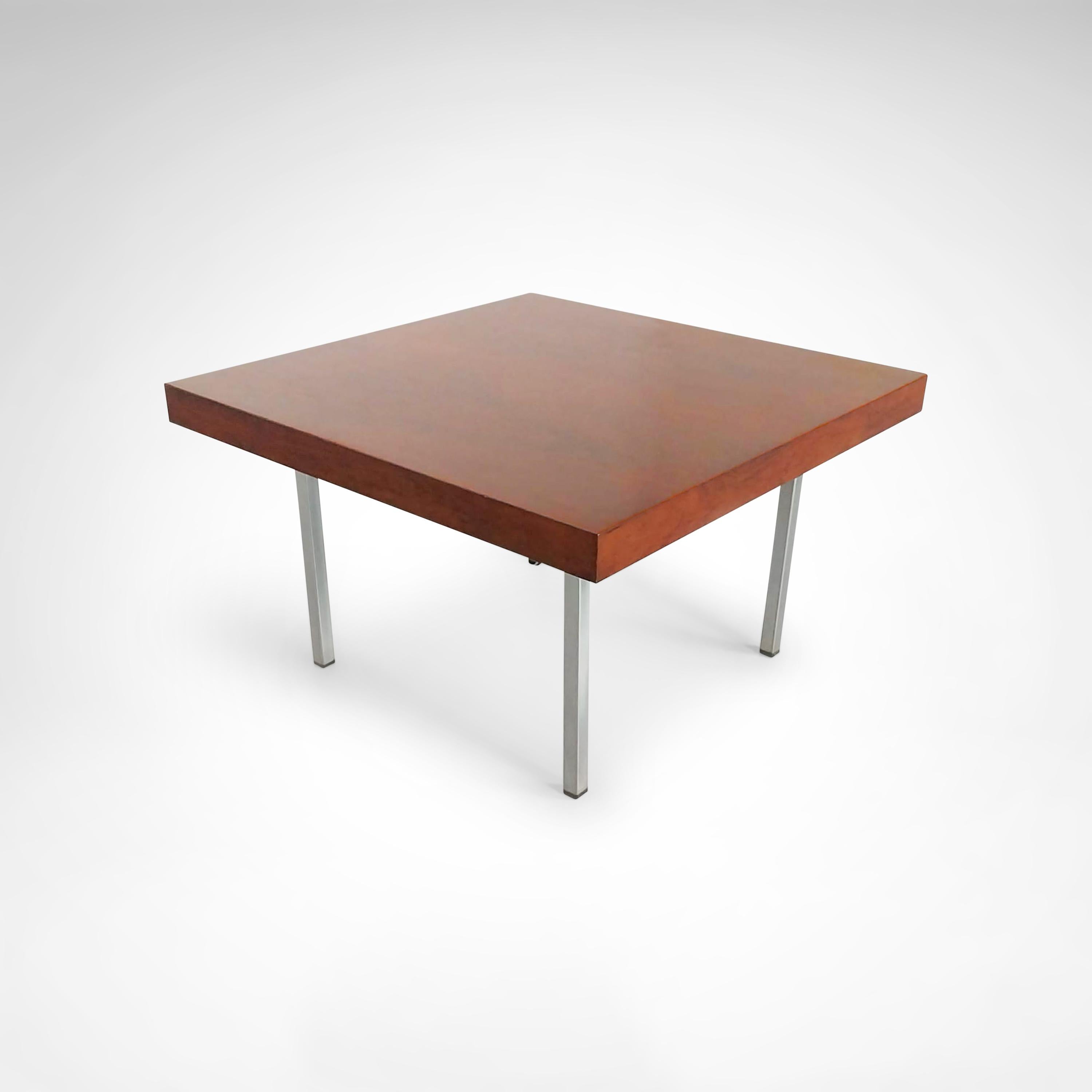 Model 1844 palissander coffee table by Kho Liang Ie for Artifort 1960s In Good Condition In Sas van Gent, NL