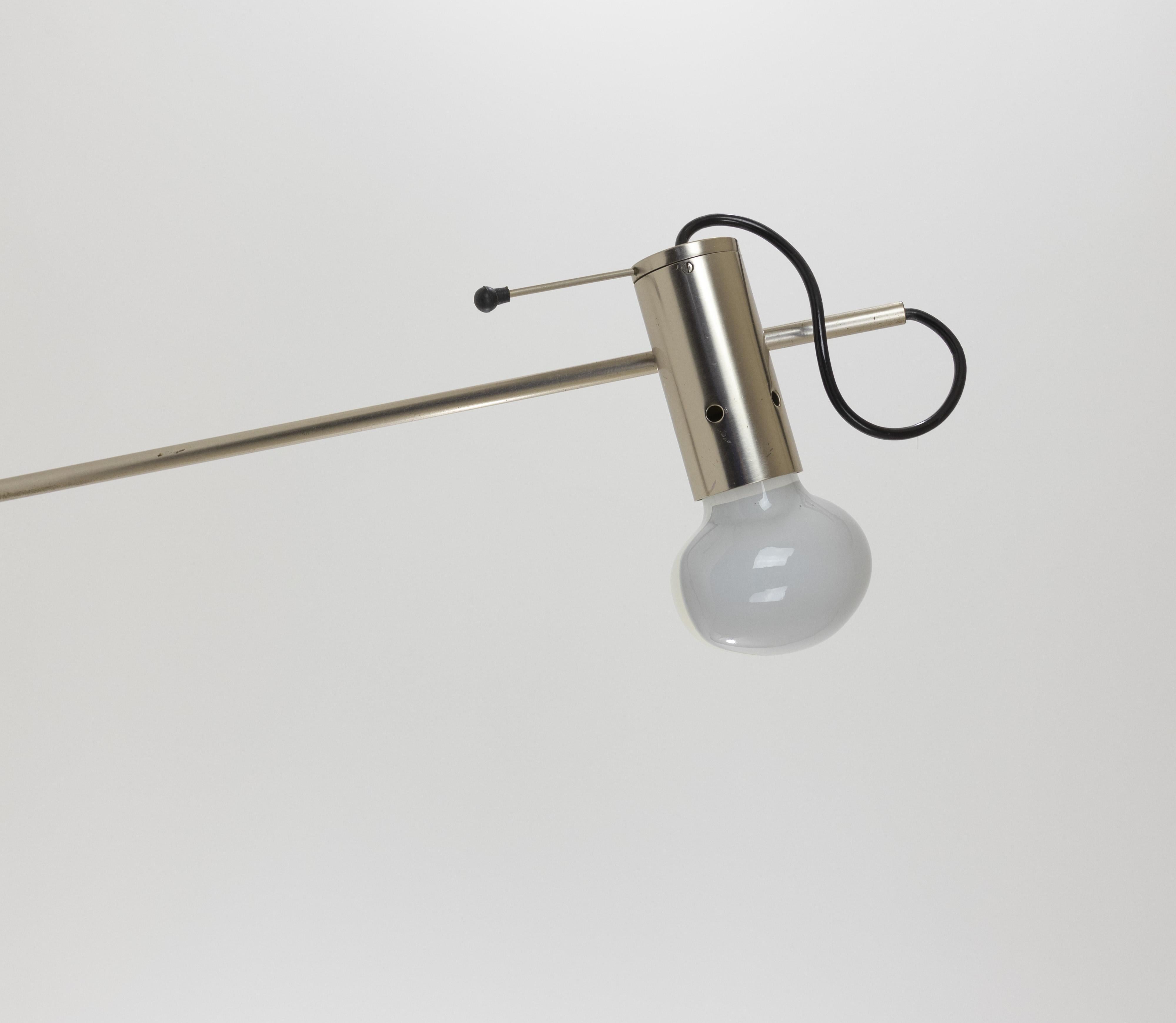 Mid-Century Modern Model 194 Wall Lamp by Tito Agnoli for O-Luce, 1950s For Sale