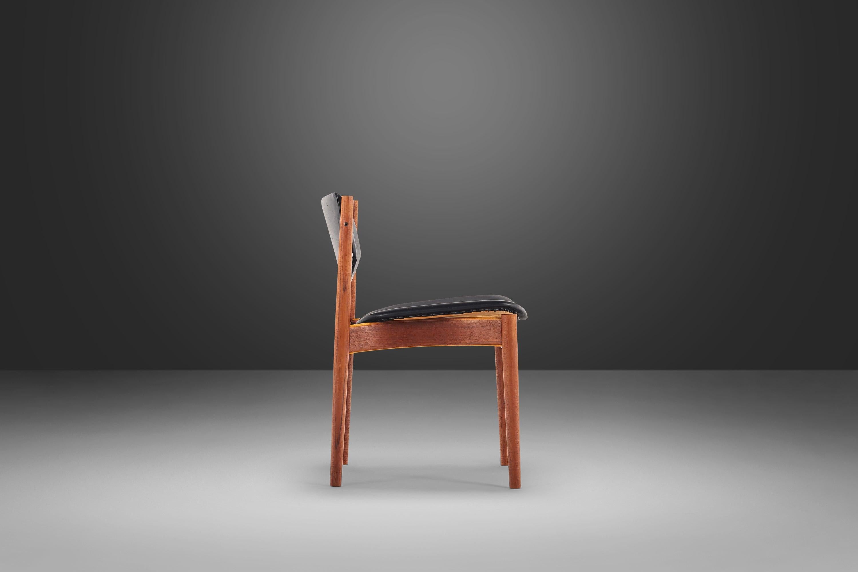 Danish Model 197 Side / Desk / Dining Chair by Finn Juhl for France & Son, c. 1960's For Sale