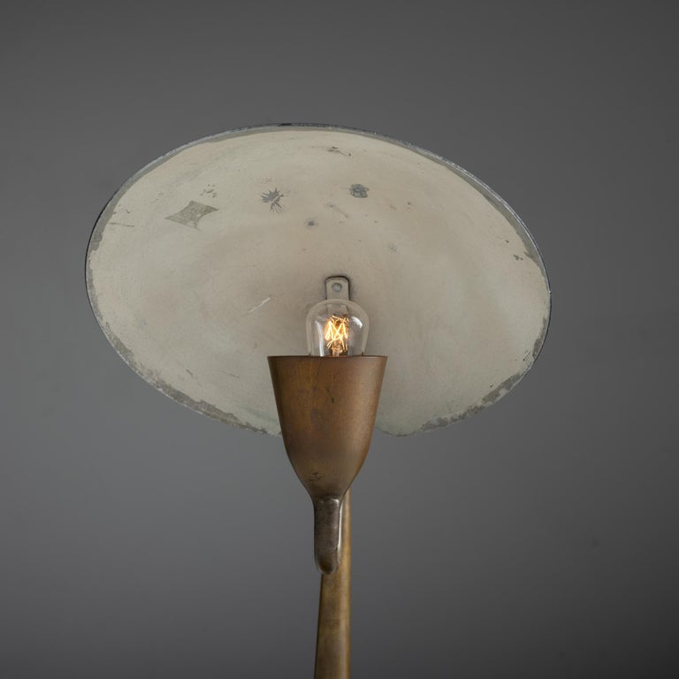 20th Century Model 200 Table Lamp by Ostuni Giuseppe for Oluce For Sale