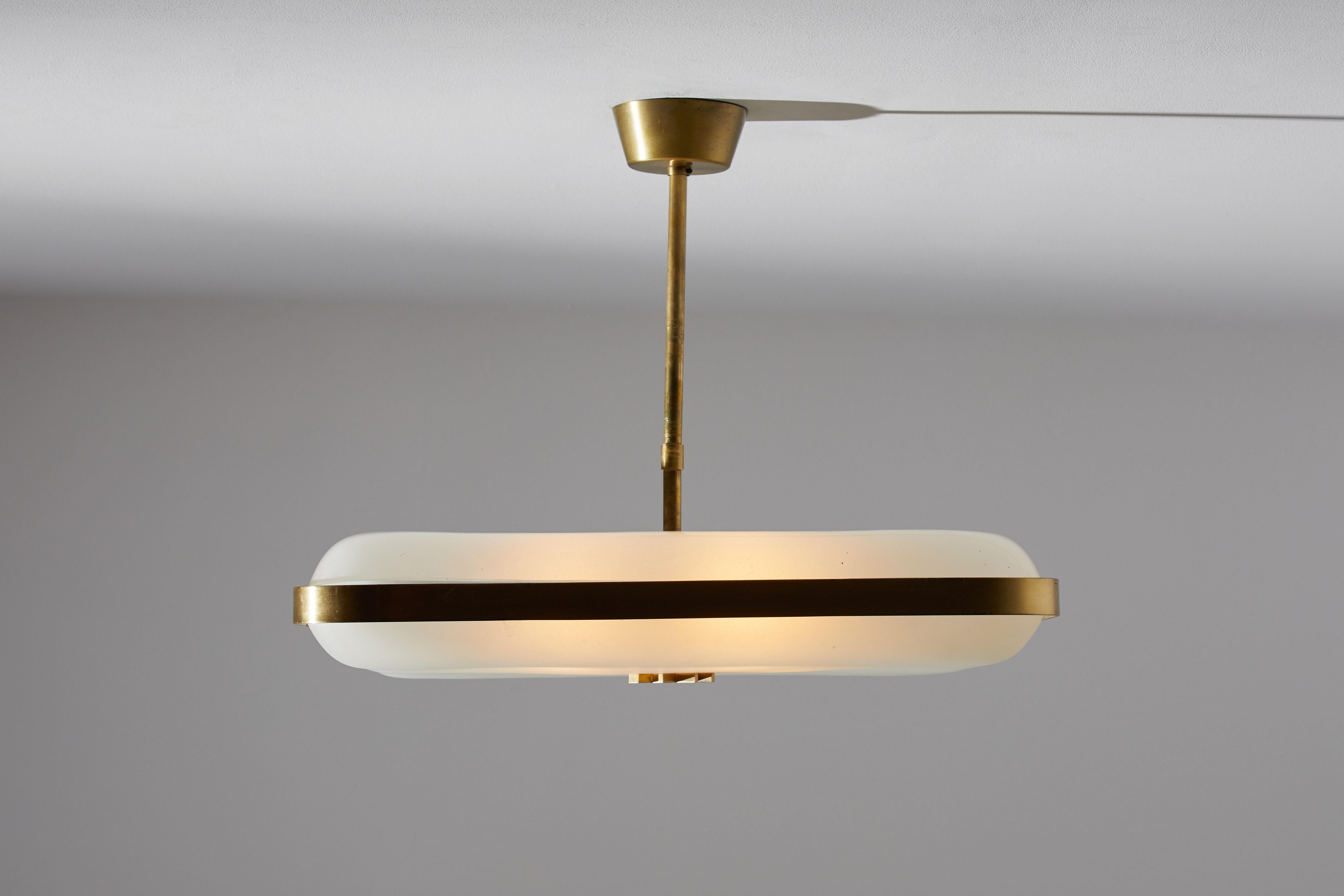 Model 2022 Flush Mount Ceiling Light by Max Ingrand for Fontana Arte In Good Condition In Los Angeles, CA