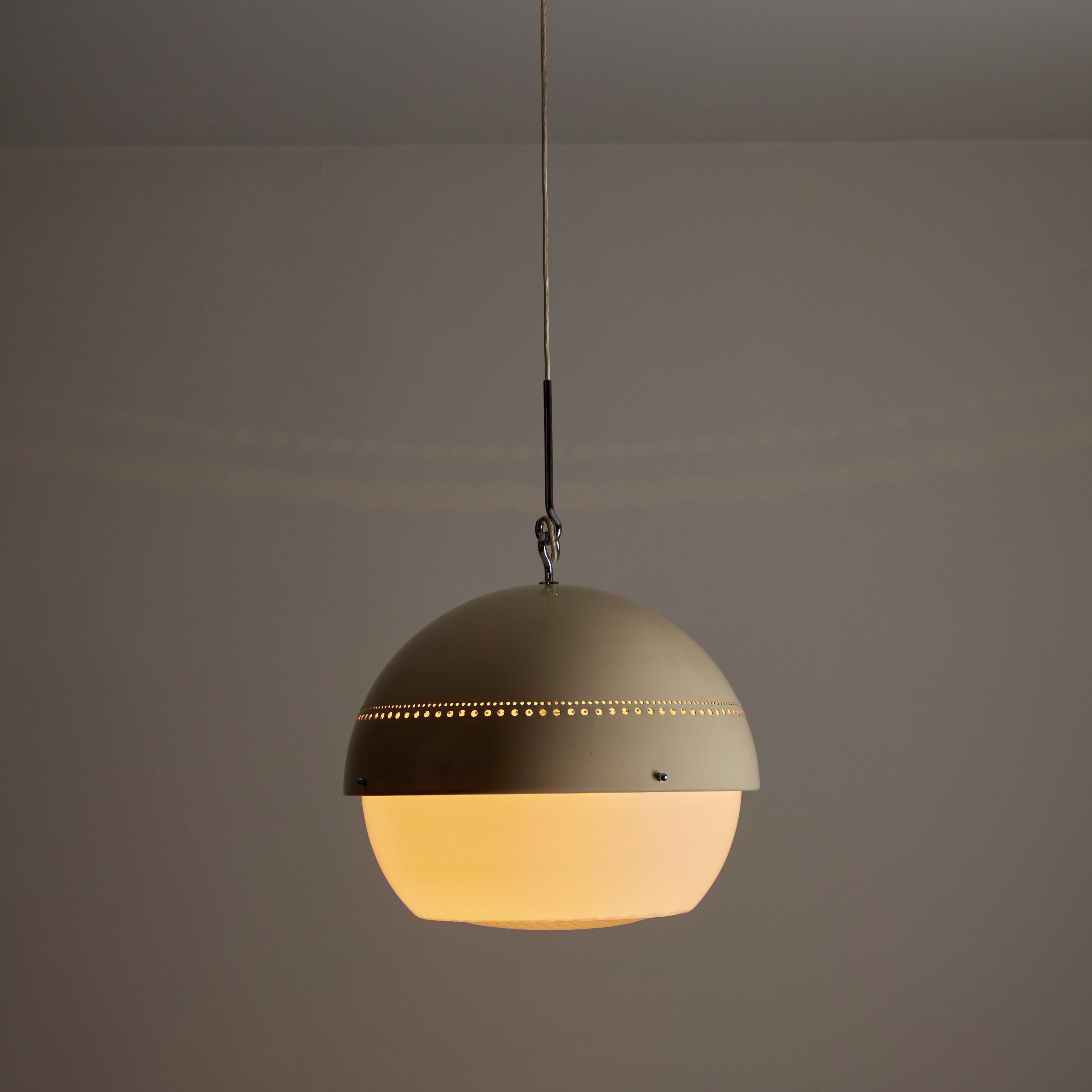 Enameled Model 2048 Ceiling Light by Sergio Asti and Gino Sarfatti for Arteluce