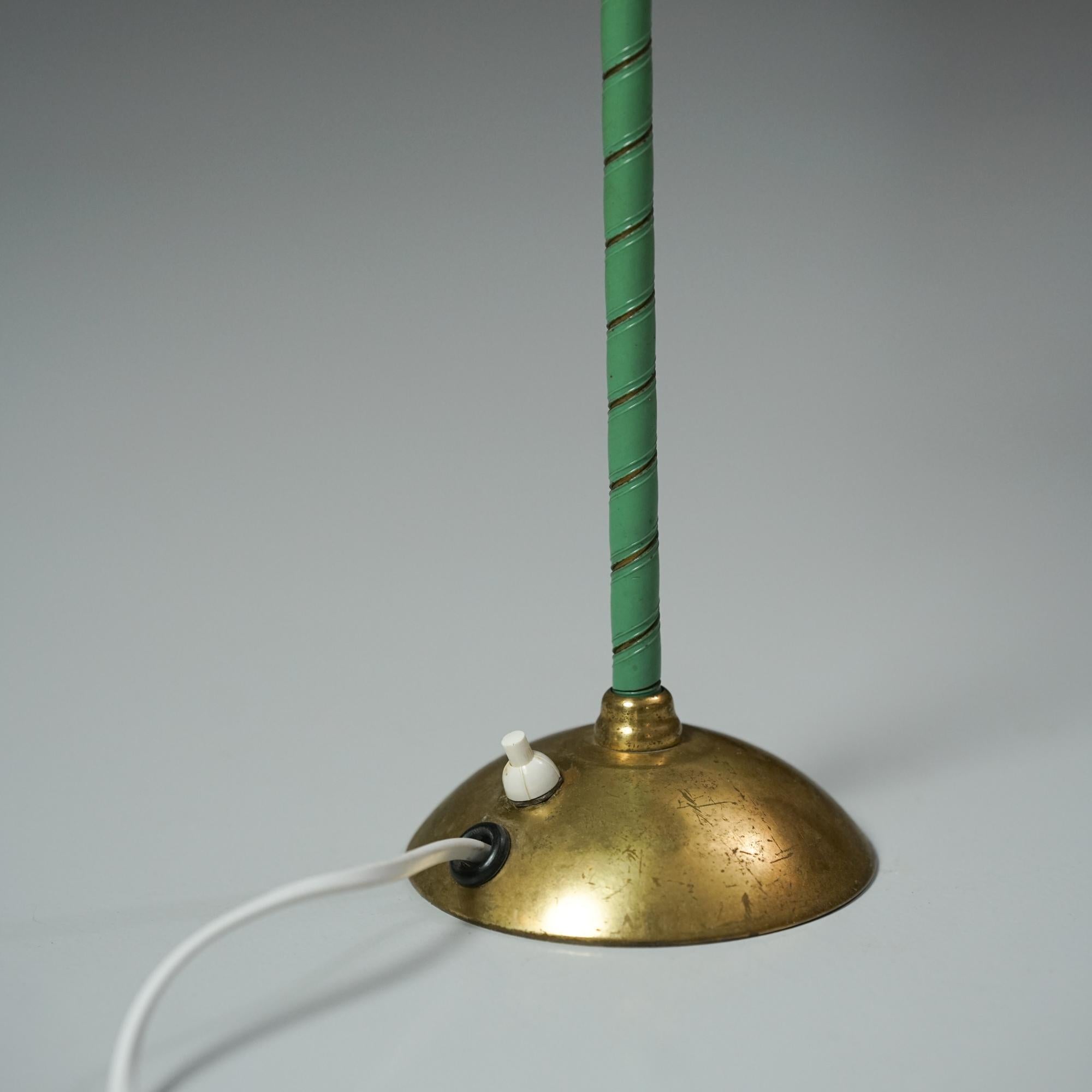 Scandinavo moderno Lampada da tavolo Model 2060, Lisa Johansson-Pape, Orno Oy, anni '50 in vendita