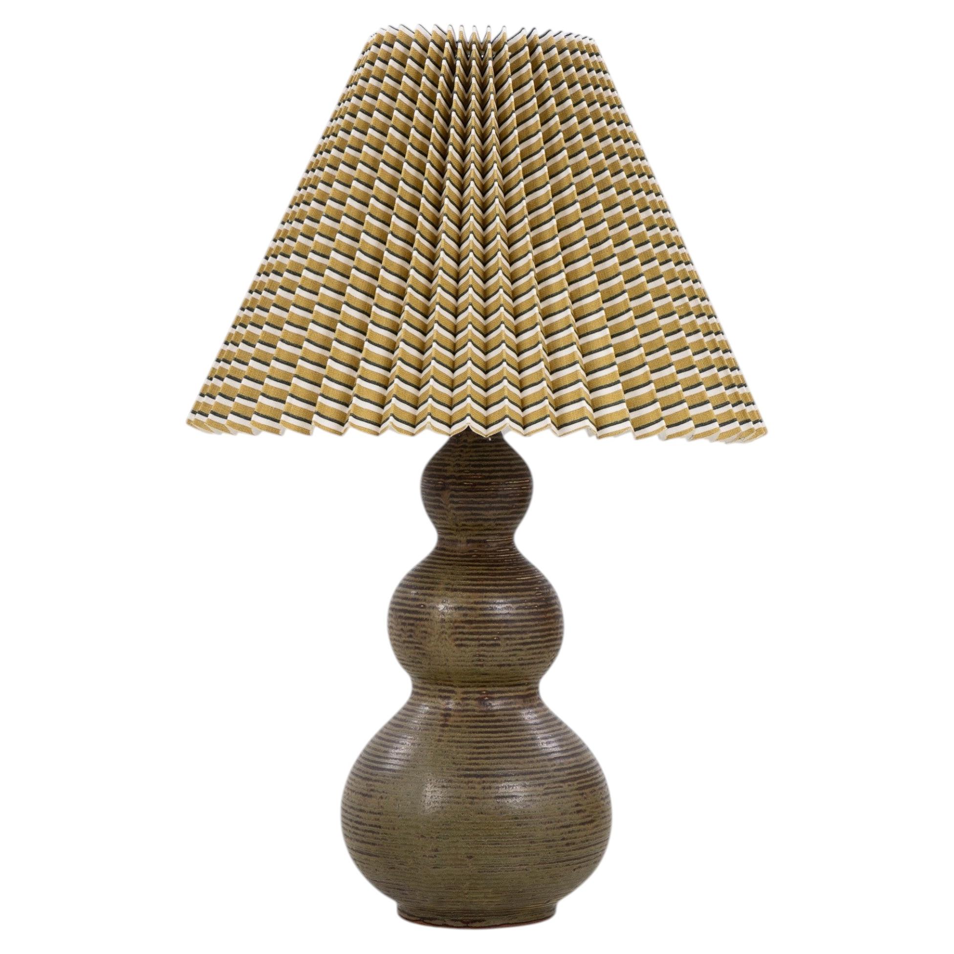 Model 20653 - Table lamp in fluted stoneware by Axel Salto For Sale