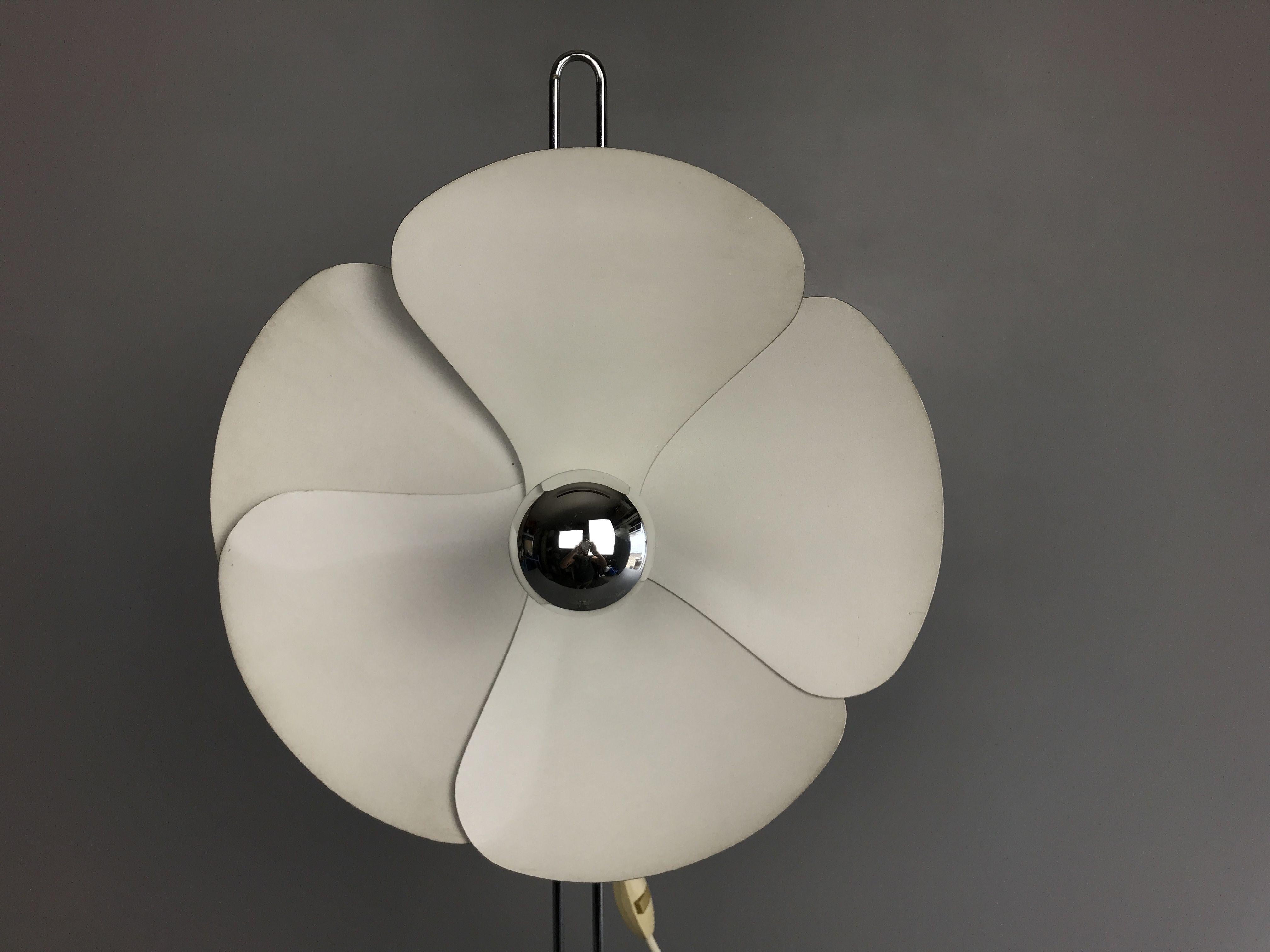 Polished Model 2093-80, Olivier Mourgue 1968 Standing/Table 'Flower' Lamp For Sale
