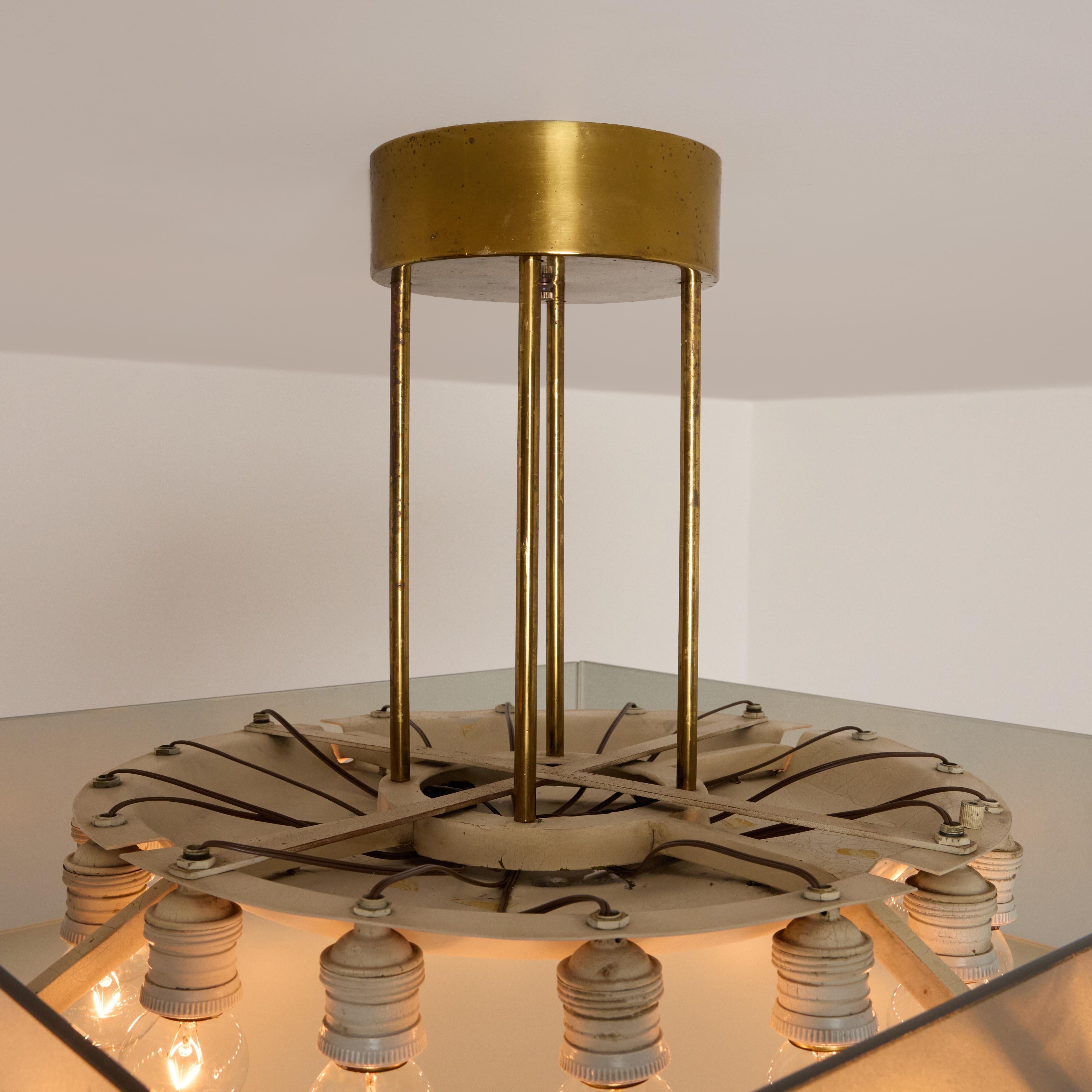 Single Model 2098 by Max Ingrand for Fontana Arte In Good Condition For Sale In Los Angeles, CA