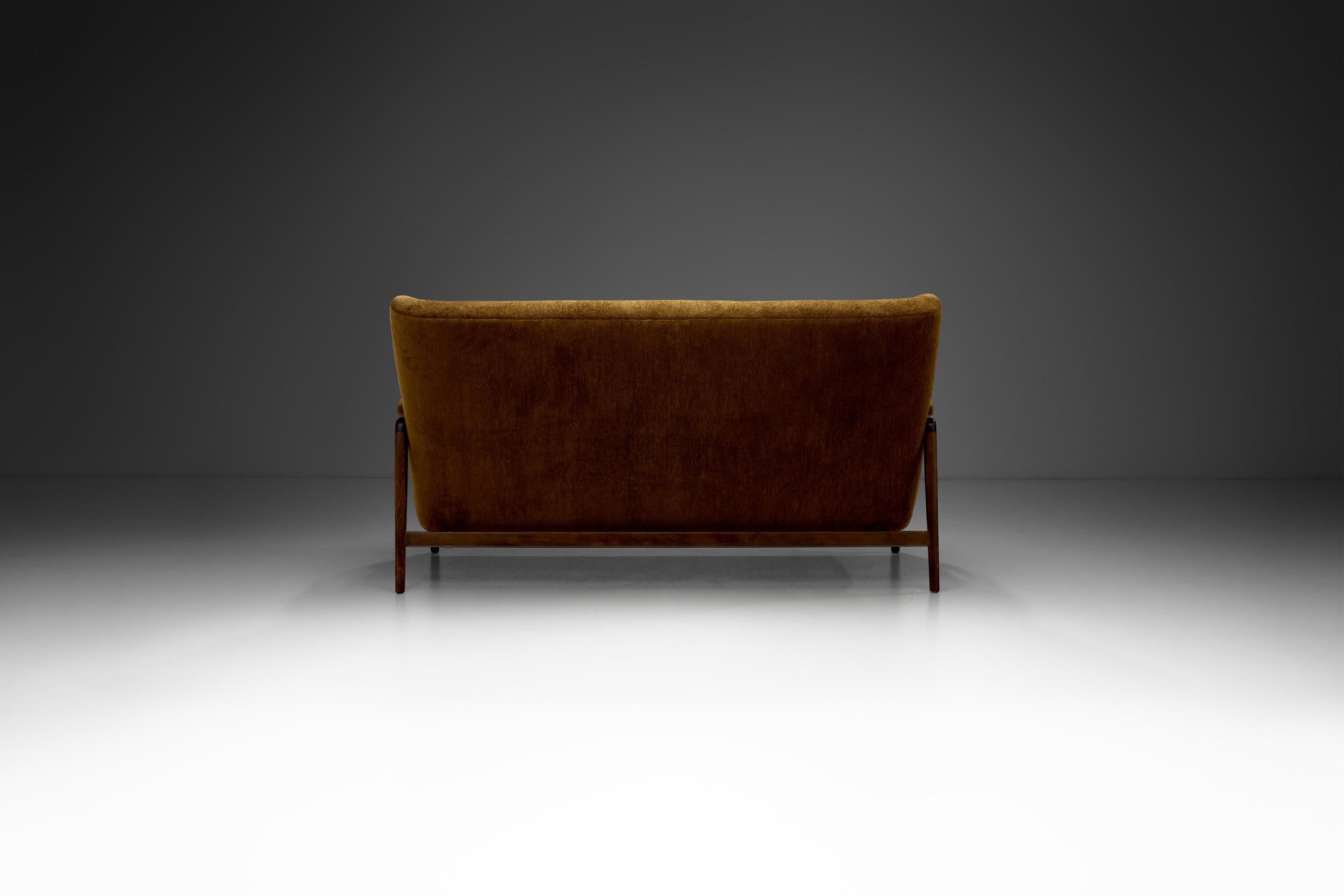 “Model 214” Two-Seater Sofa by Kurt Olsen for Slagelse Møbelværk, Denmark 1960s In Good Condition In Utrecht, NL