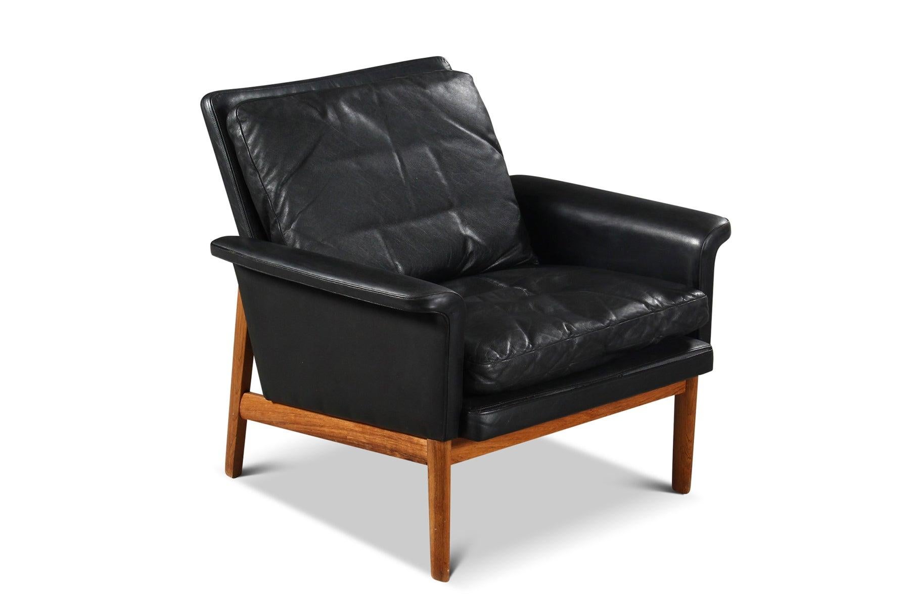 Leather Model 218 Lowback Lounge Chair in Rosewood by Finn Juhl