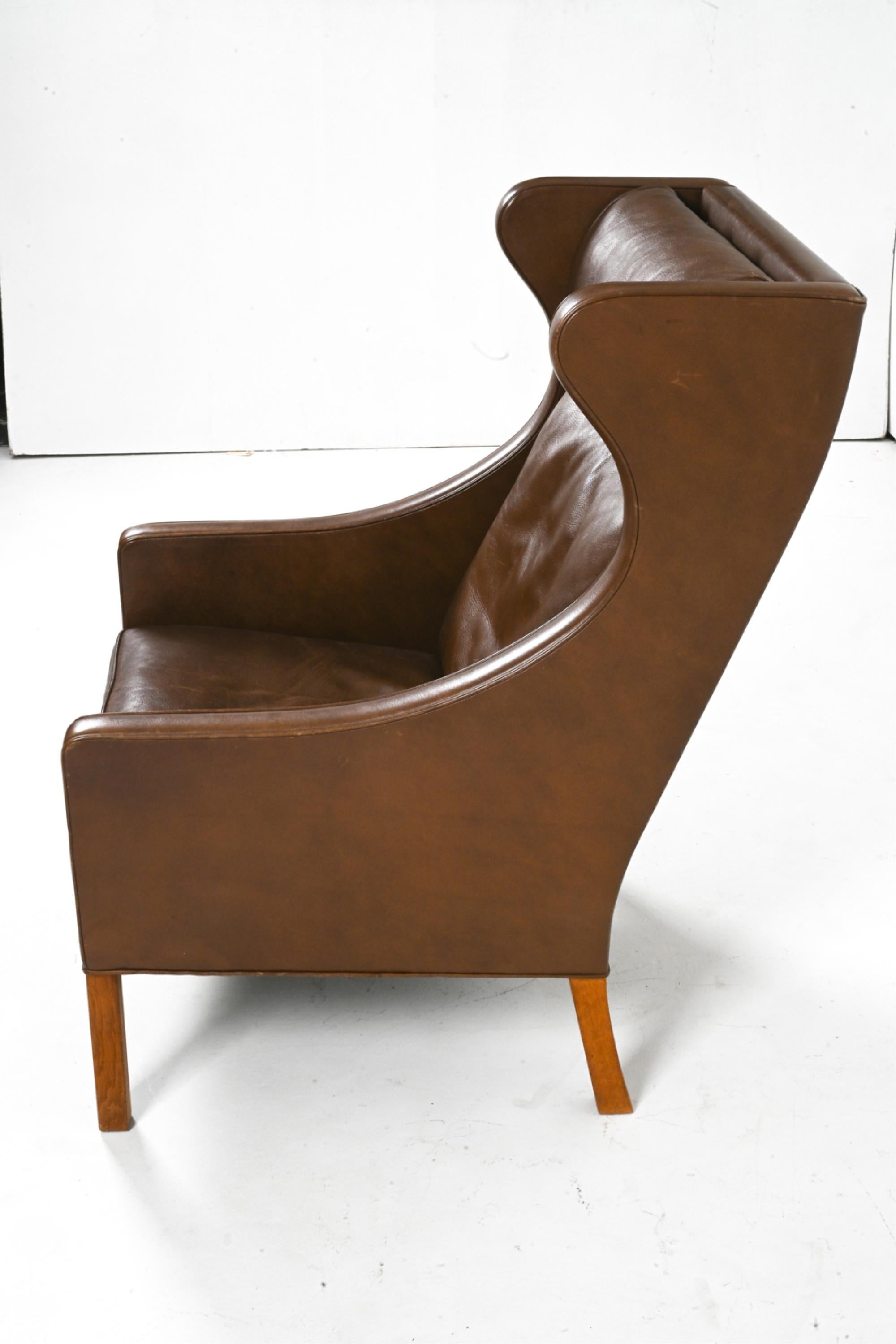 Mid-Century Modern Model 2204 Leather Wingback Armchair by Børge Mogensen for Fredericia, Denmark
