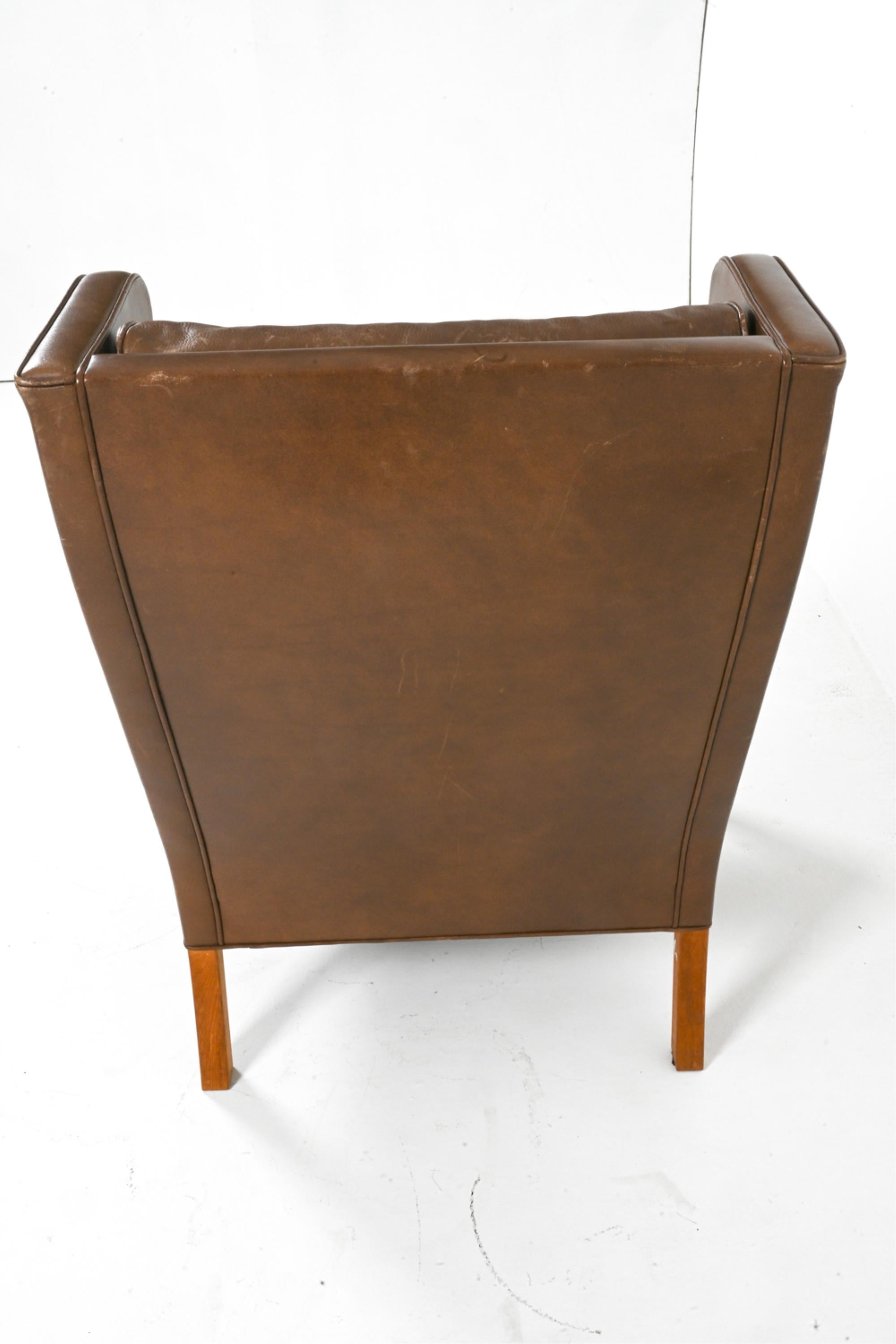 20th Century Model 2204 Leather Wingback Armchair by Børge Mogensen for Fredericia, Denmark