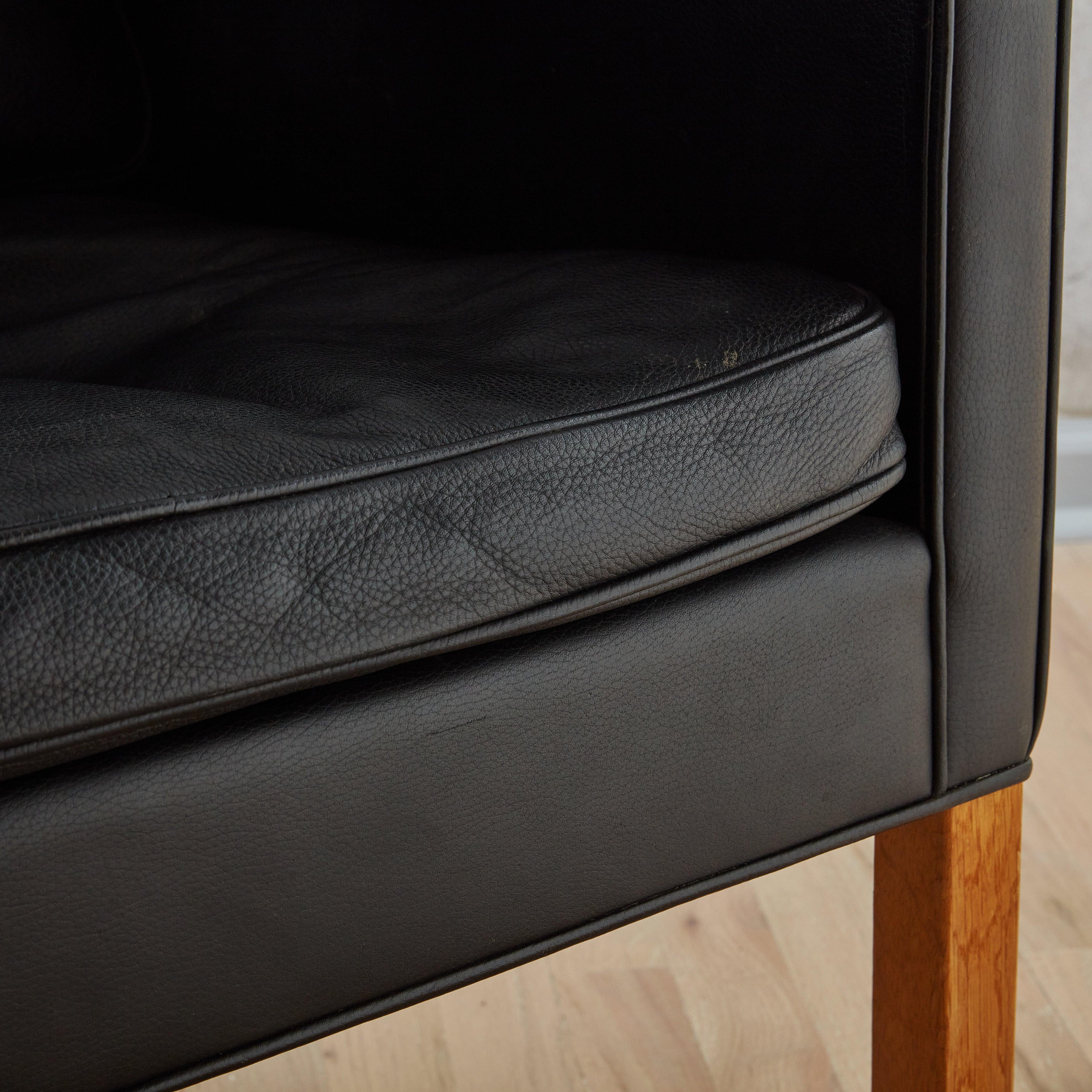 Chaise longue en cuir noir 'Model #2207' Attribuée à Børge Mogensen Bon état - En vente à Chicago, IL