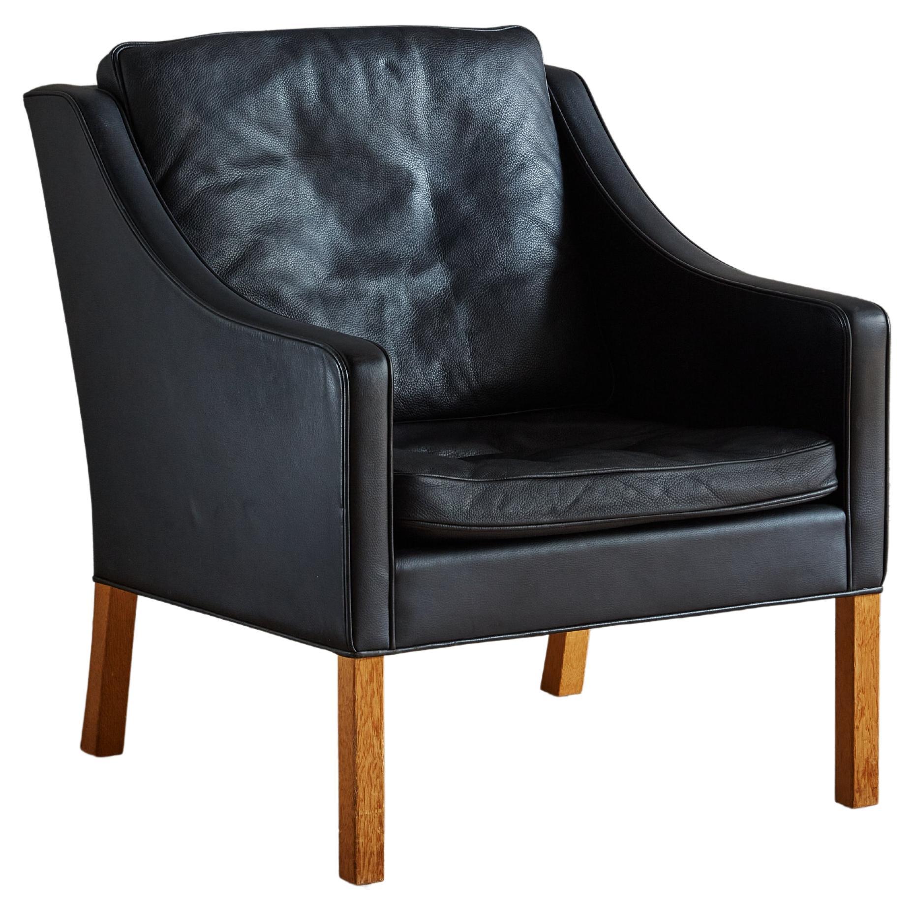 'Model #2207' Black Leather Lounge Chair Attributed to Børge Mogensen