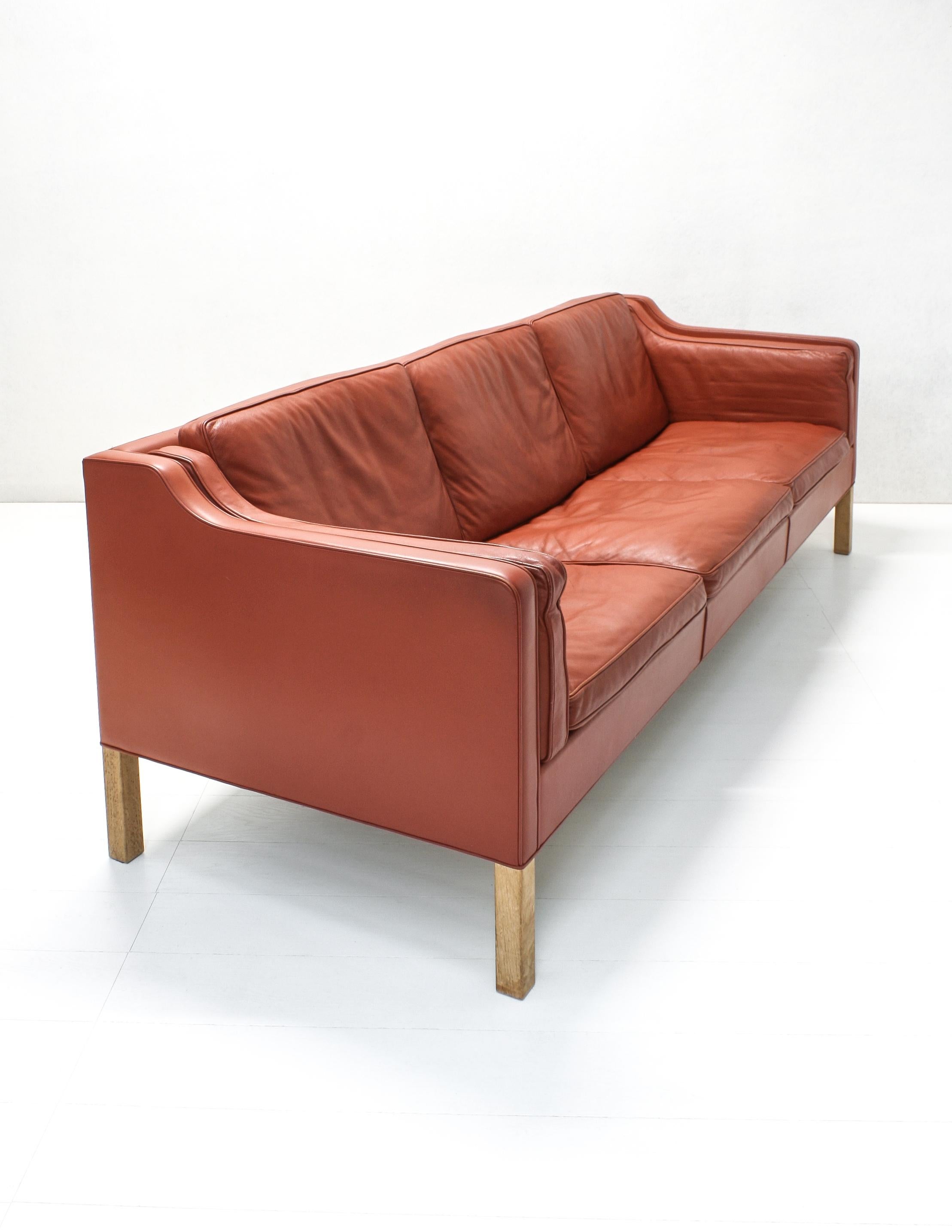 Model No. 2213 3-Sitzer Sofa in Leder von Børge Mogensen für Fredericia Stolefabrik im Zustand „Gut“ im Angebot in Izegem, VWV