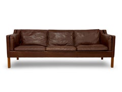 Model 2213 Leather sofa by Børge Mogensen, Fredericia Furniture, Denmark.