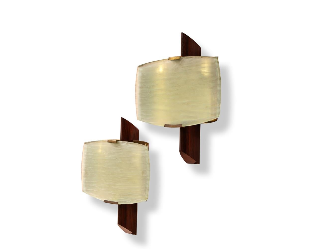 Mid-Century Modern Model 2272 Wall Lights by Max Ingrand for Fontana Arte For Sale