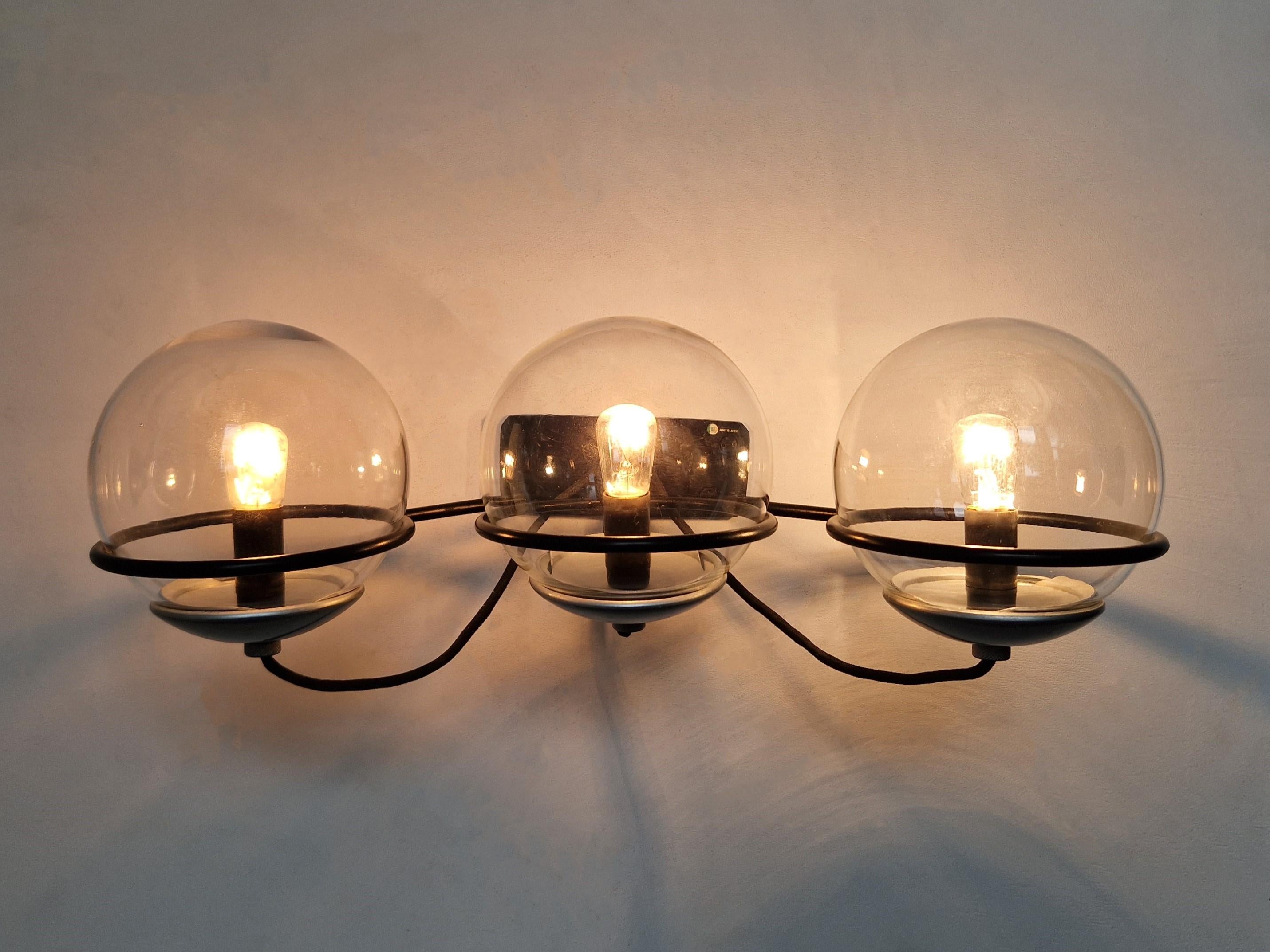 Metà XX secolo Lampada da parete Model 237-3 di Gino Sarfatti for Arteluce, Italia anni '50 in vendita