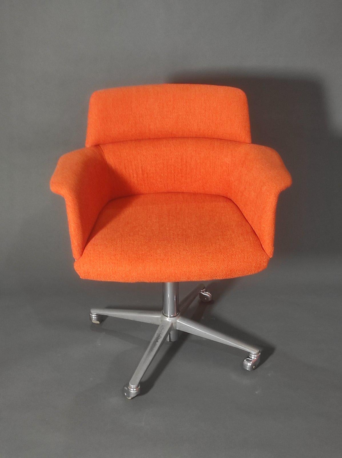 Model 250 Space Age Ofice Chair By Georg Leowald for Vilkhahn 1960s For Sale 5