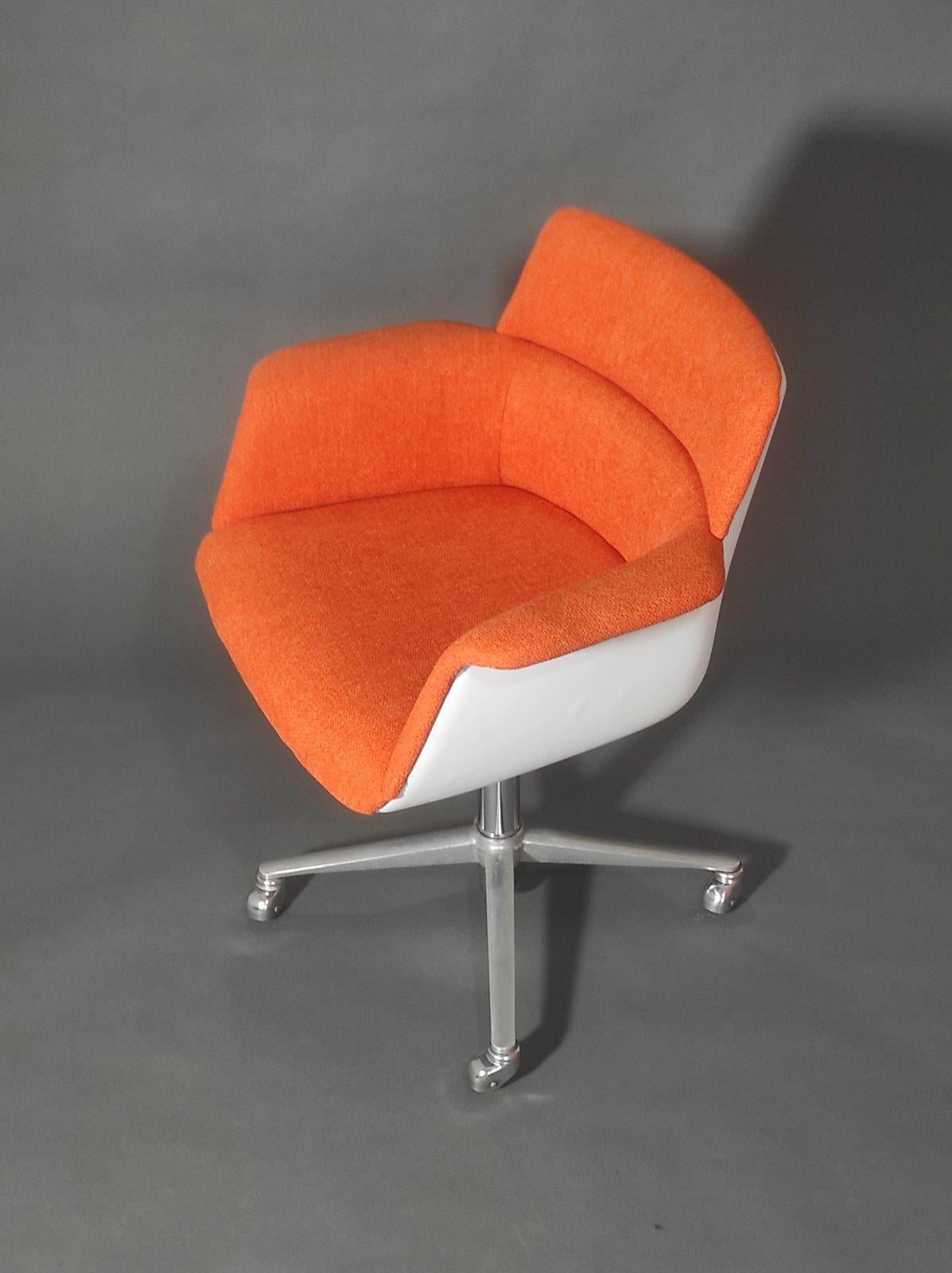 Aluminum Model 250 Space Age Ofice Chair By Georg Leowald for Vilkhahn 1960s For Sale