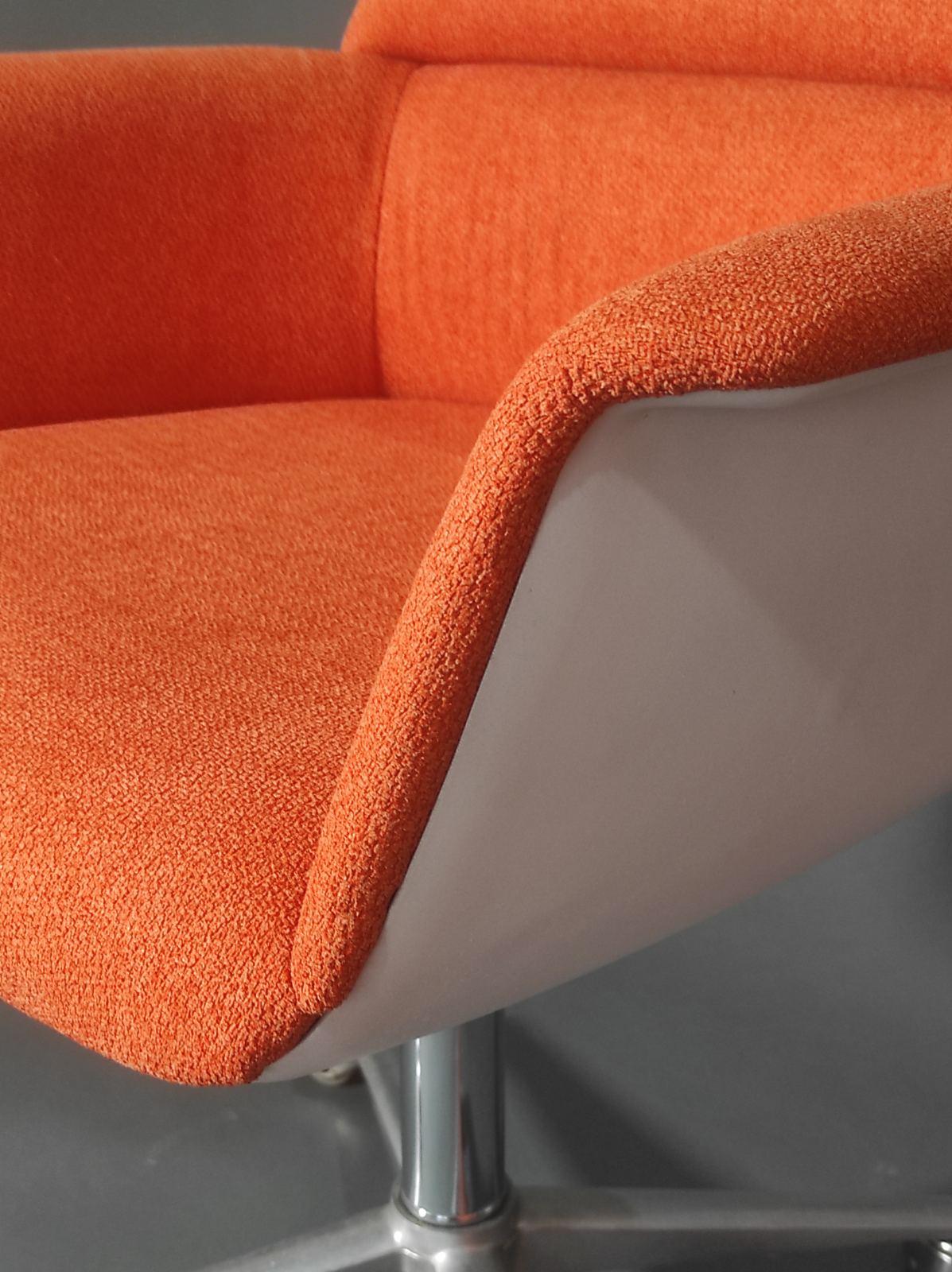 Aluminum Model 250 Space Age Ofice Chair By Georg Leowald for Vilkhahn 1960s For Sale