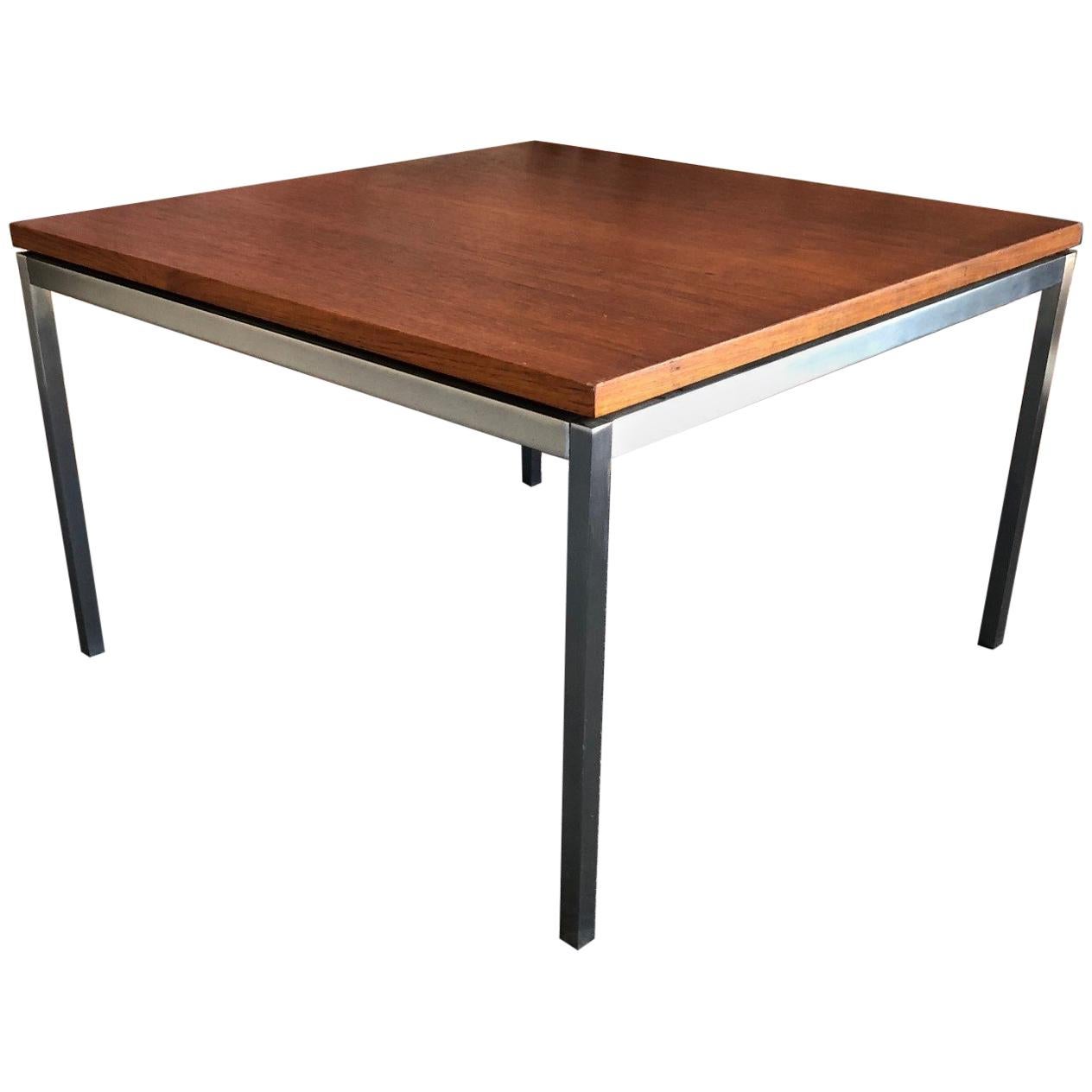 Model 2514 Side Table by Florence Knoll