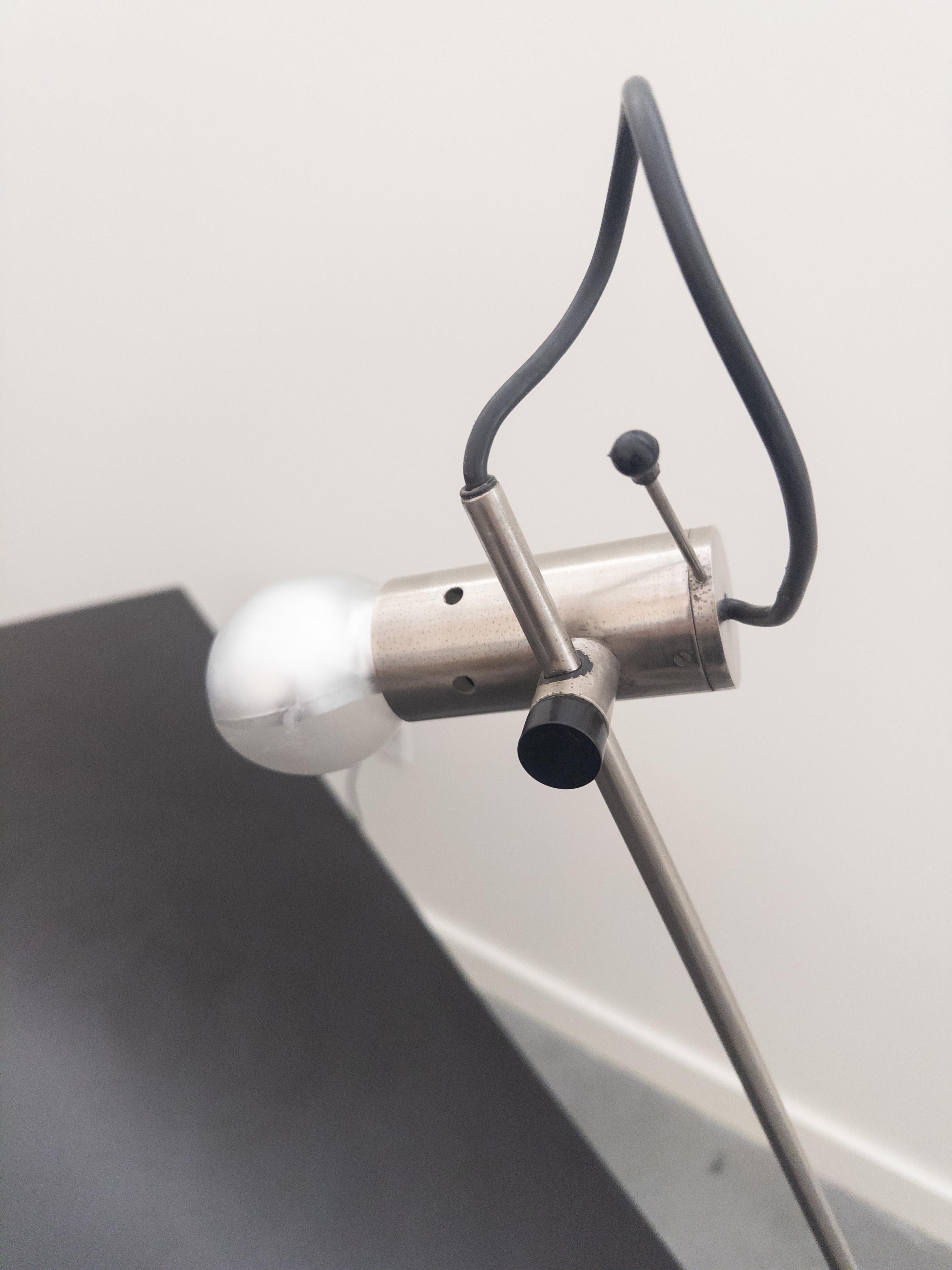 Italian Model 255 Table Lamp by Tito Agnoli for Oluce For Sale