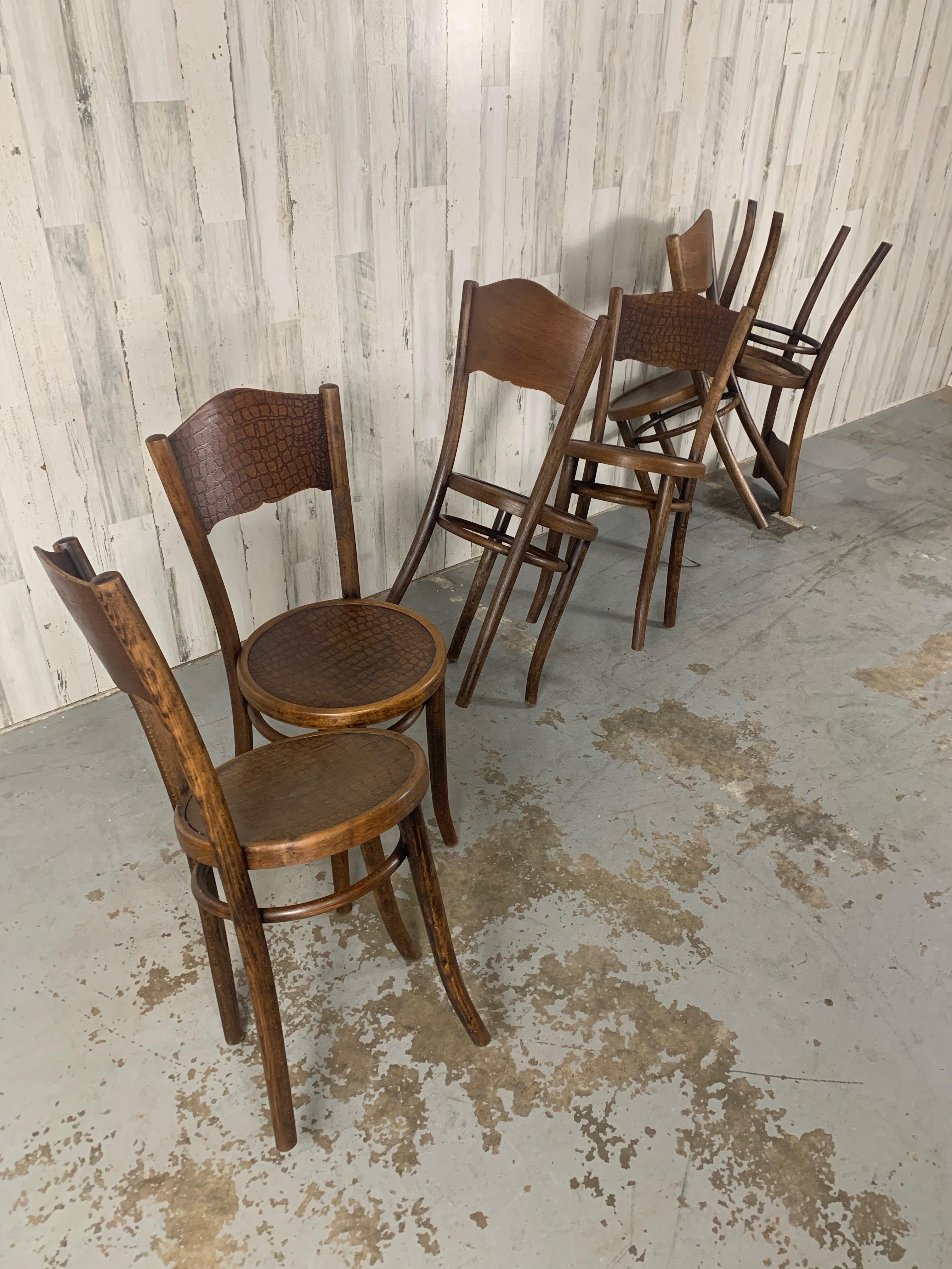 Modell 255 Thonet Bugholzstühle „Crocodile“ Muster-Set aus 6 Stühlen im Angebot 8