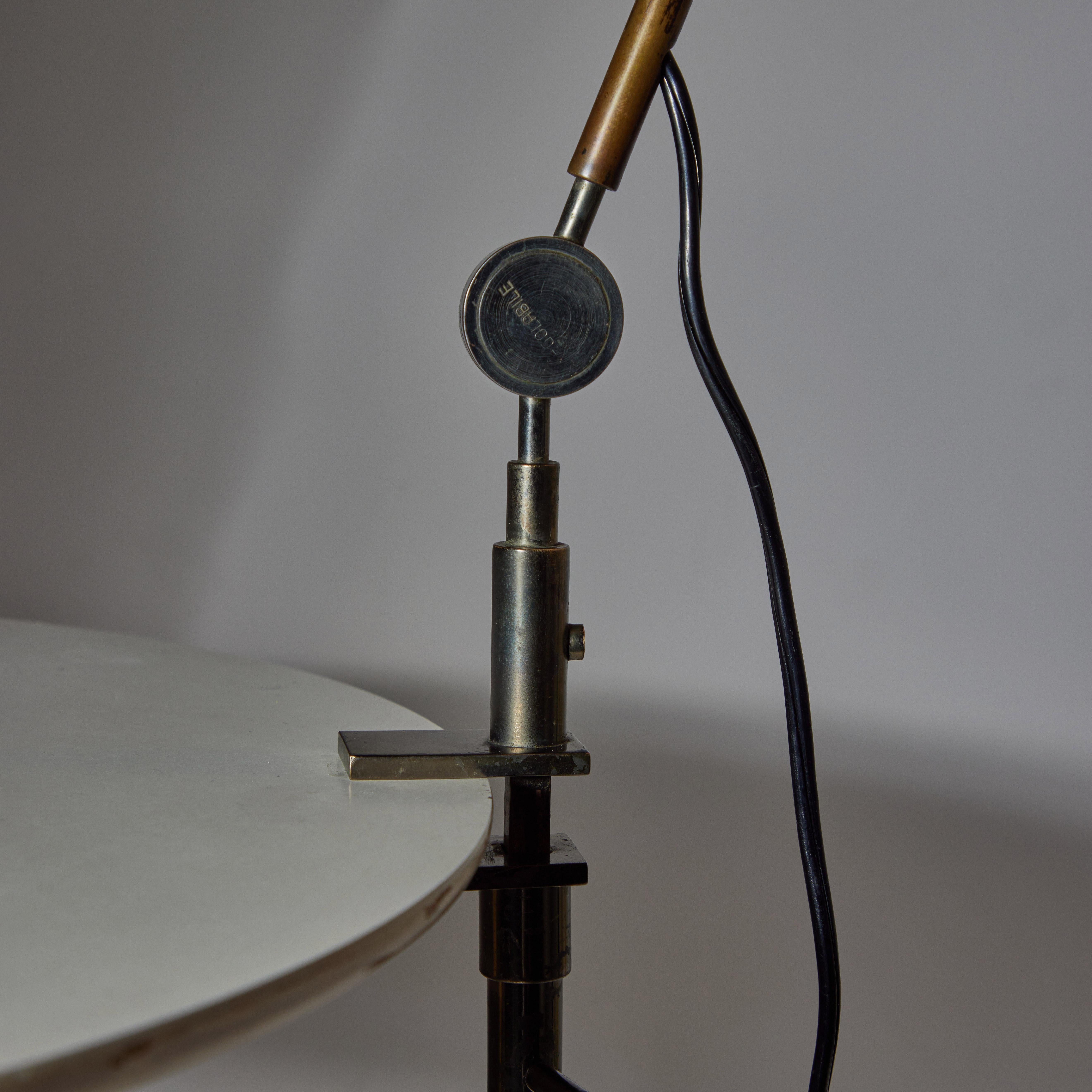 Model 256 Table Lamp by Tito Agnoli for Oluce For Sale 3