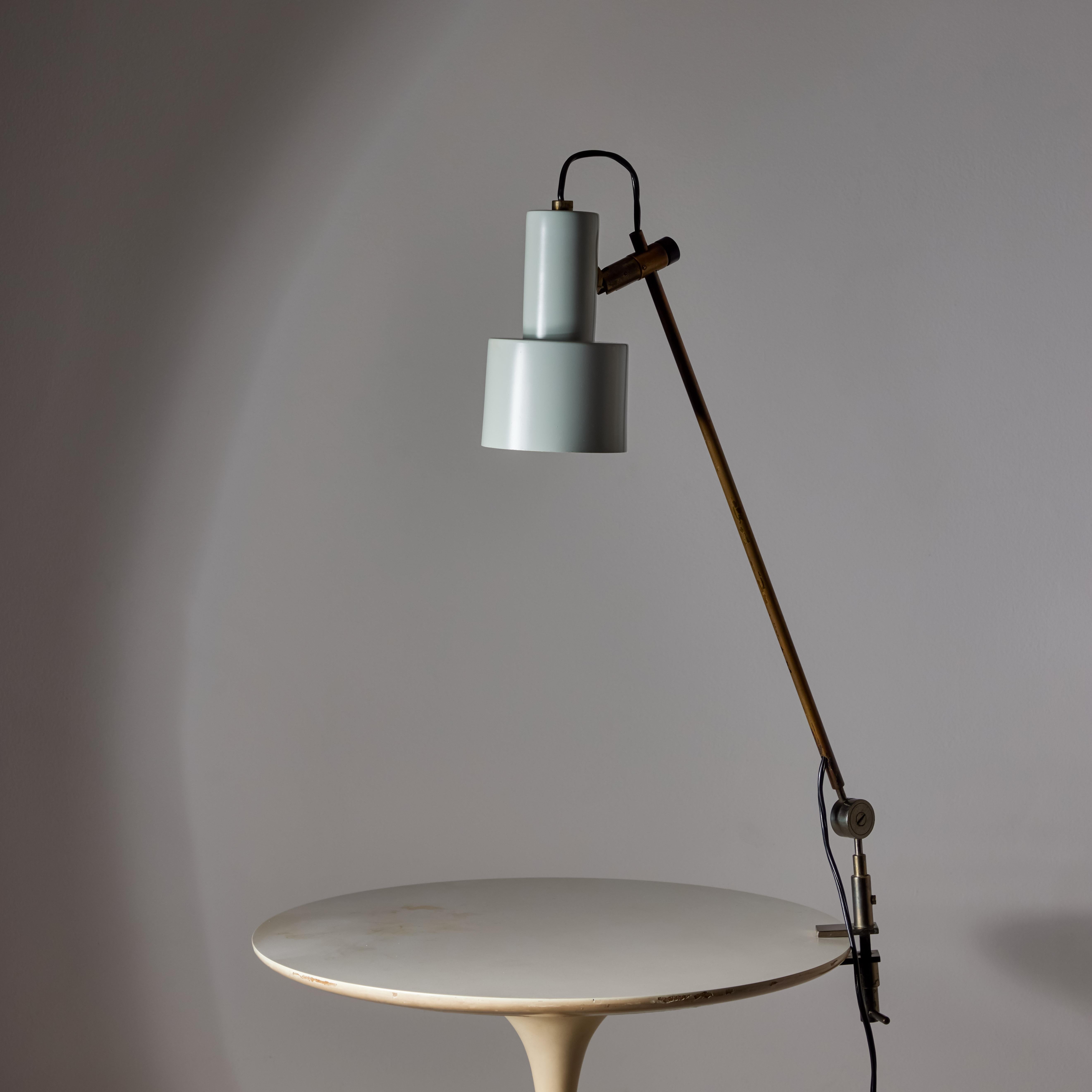 Model 256 Table Lamp by Tito Agnoli for Oluce For Sale 4