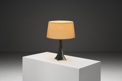 Lampada da tavolo Just Andersen modello "2610", Danimarca, seconda metà del XX secolo