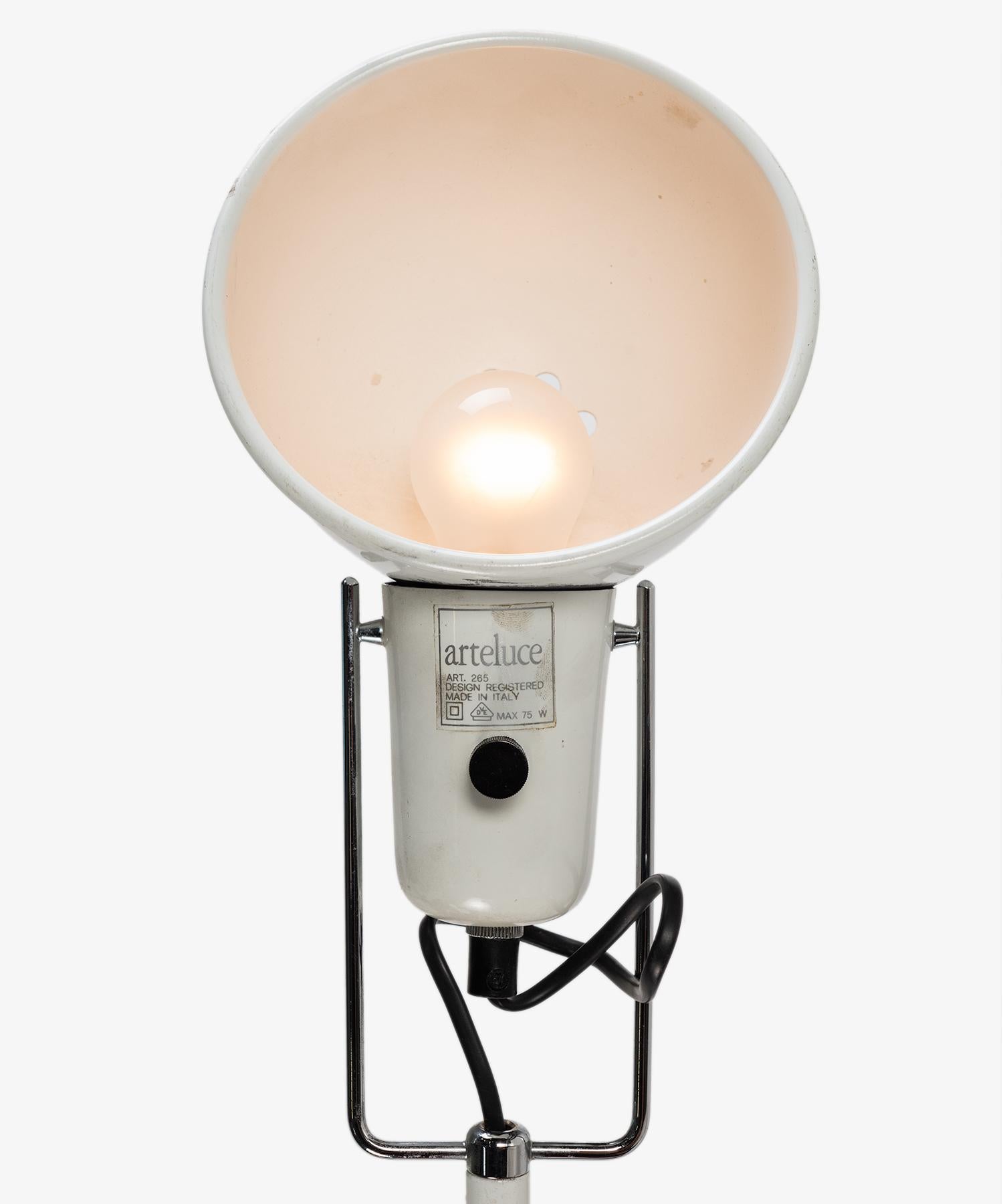 Mid-Century Modern Model 265 Wall Lamp by Paolo Rizzatto for Arteluce, Italy, circa 1970