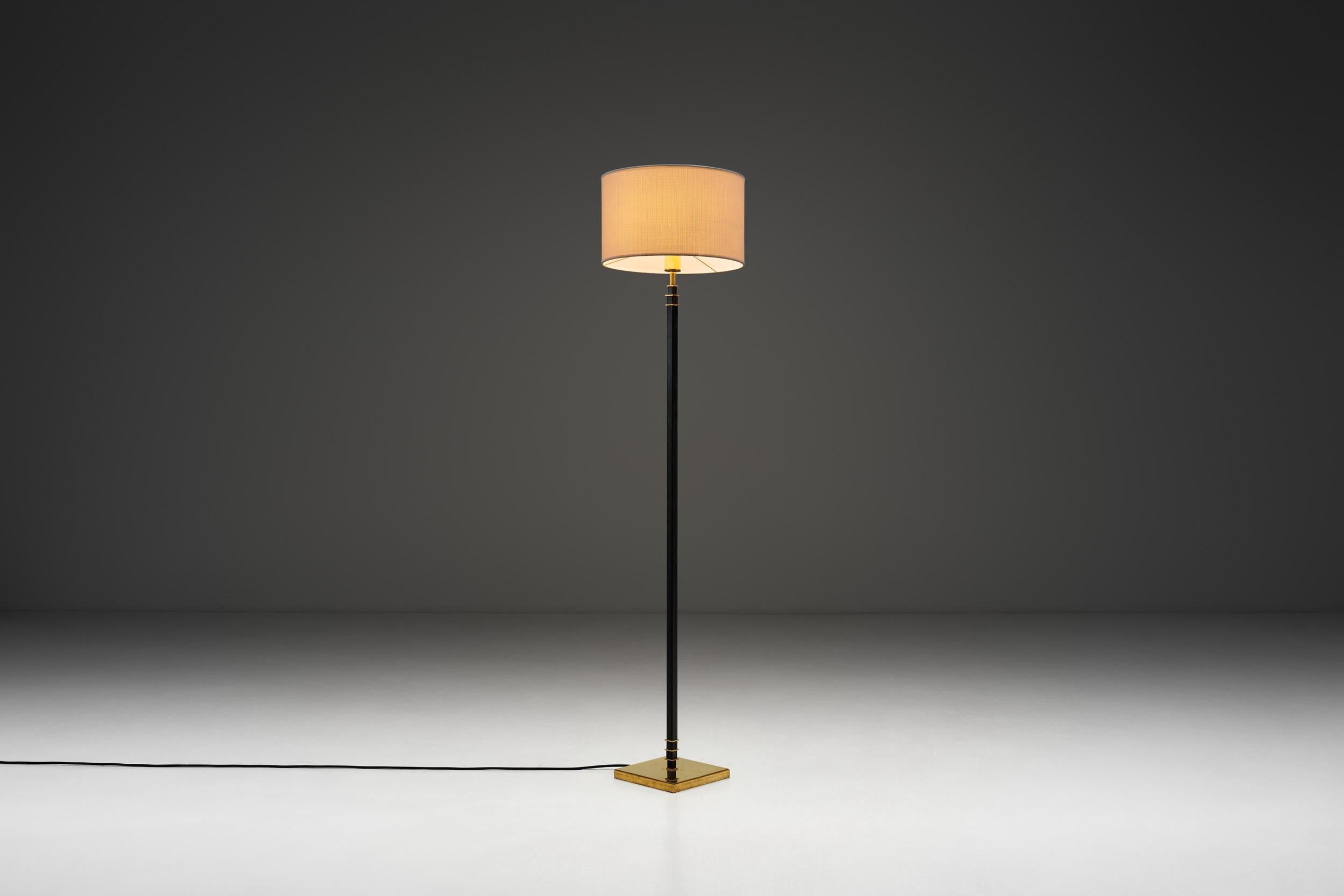 En el siglo XX, los diseñadores de iluminación suecos crearon obras emblemáticas que combinaban formas elegantes e icónicas con una funcionalidad moderna. Su compromiso con la artesanía de calidad y los principios del diseño de vanguardia les