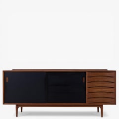 Model 29 - Sideboard in teak by Arne Vodder