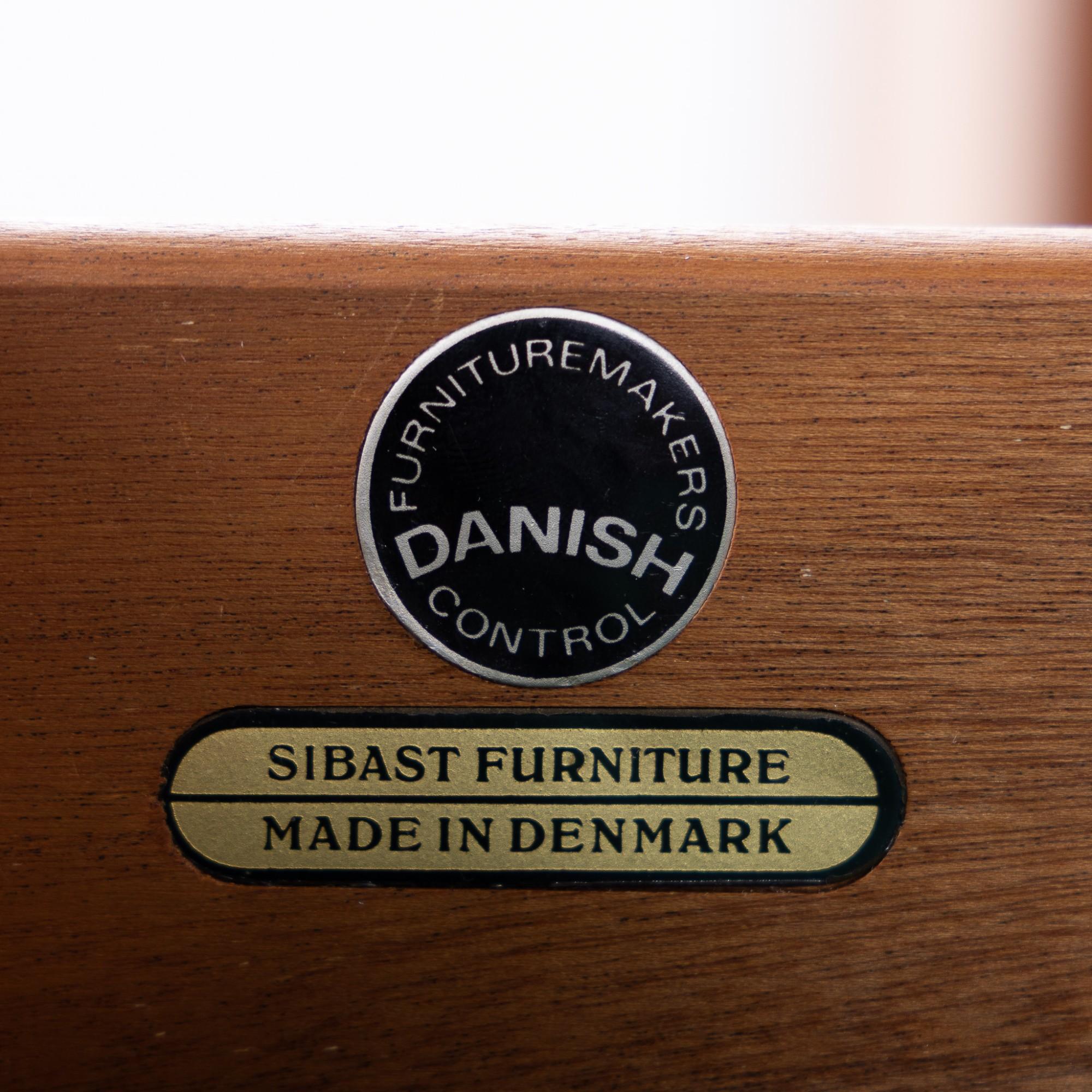Model No. 29A - Freistehendes Sideboard aus Teakholz von Arne Vodder im Angebot 2