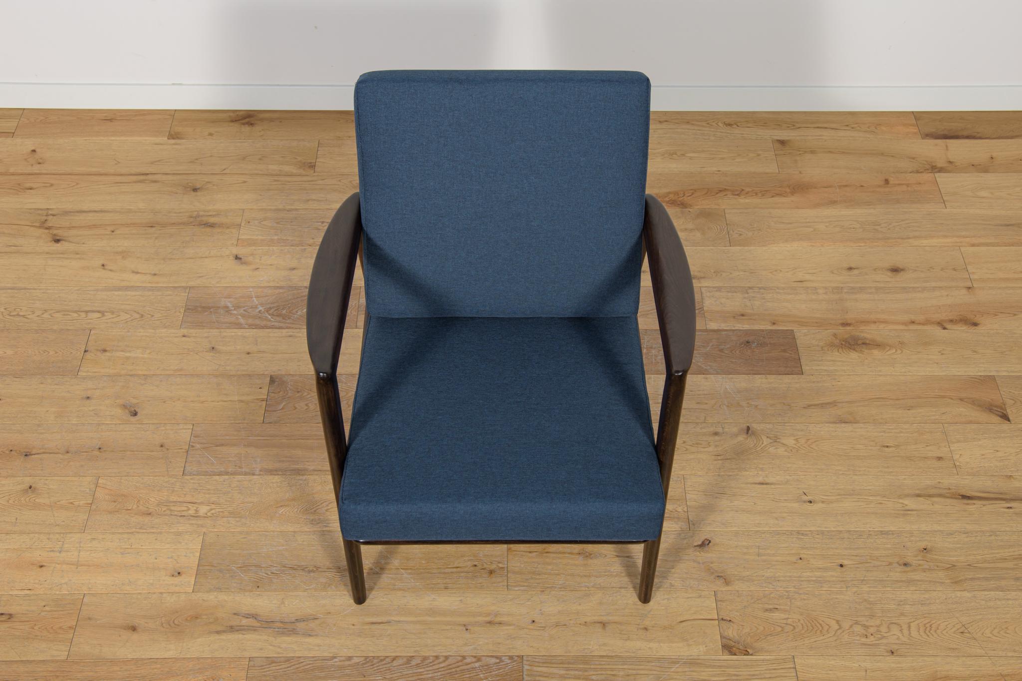 Mid-Century moderno Poltrona Model 300-139 di Swarzędz Furniture Factory, anni '60 in vendita