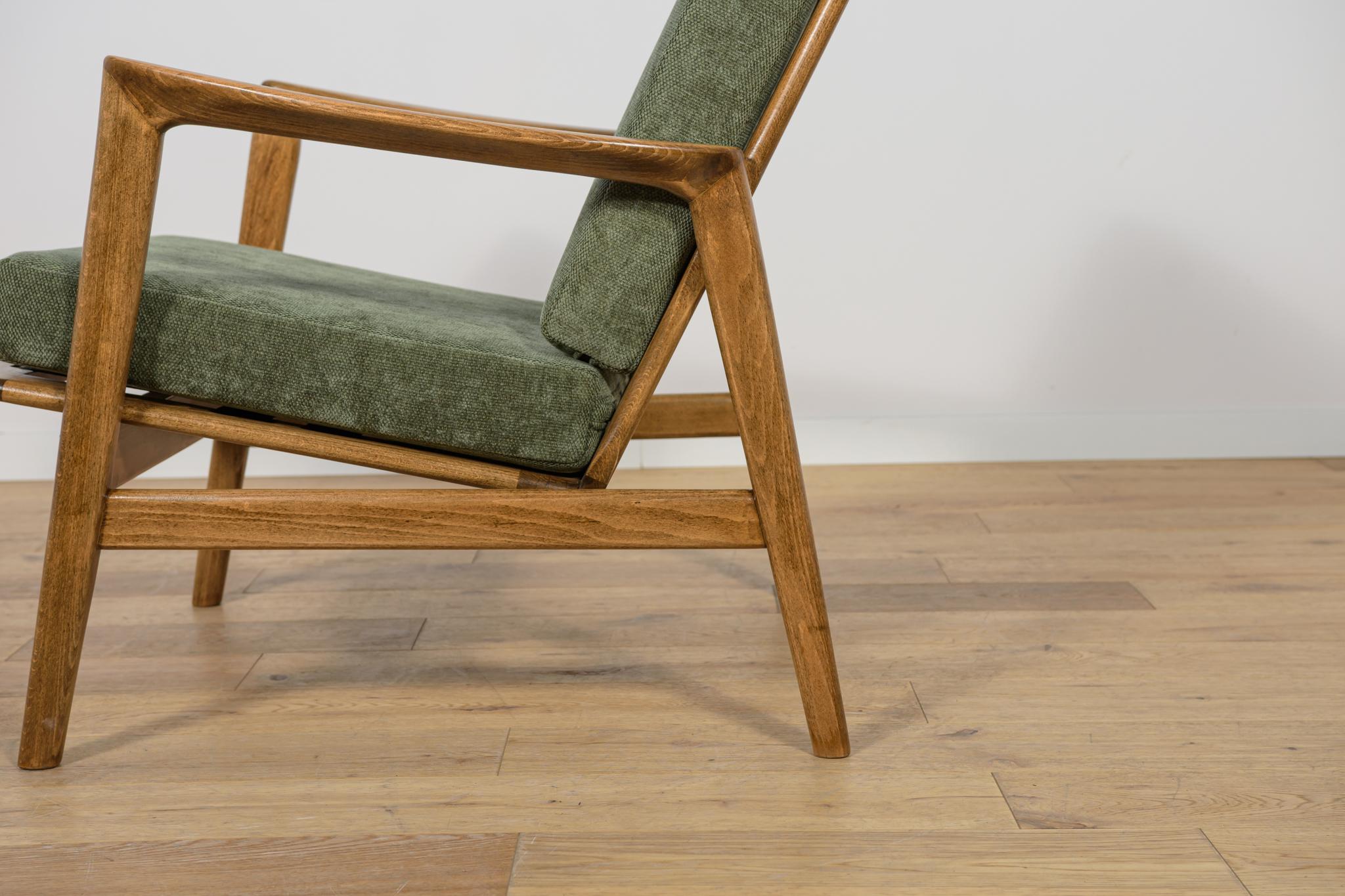 Fauteuils modèle 300-139 de l'usine Swarzędz, années 1960, ensemble de 2 en vente 4