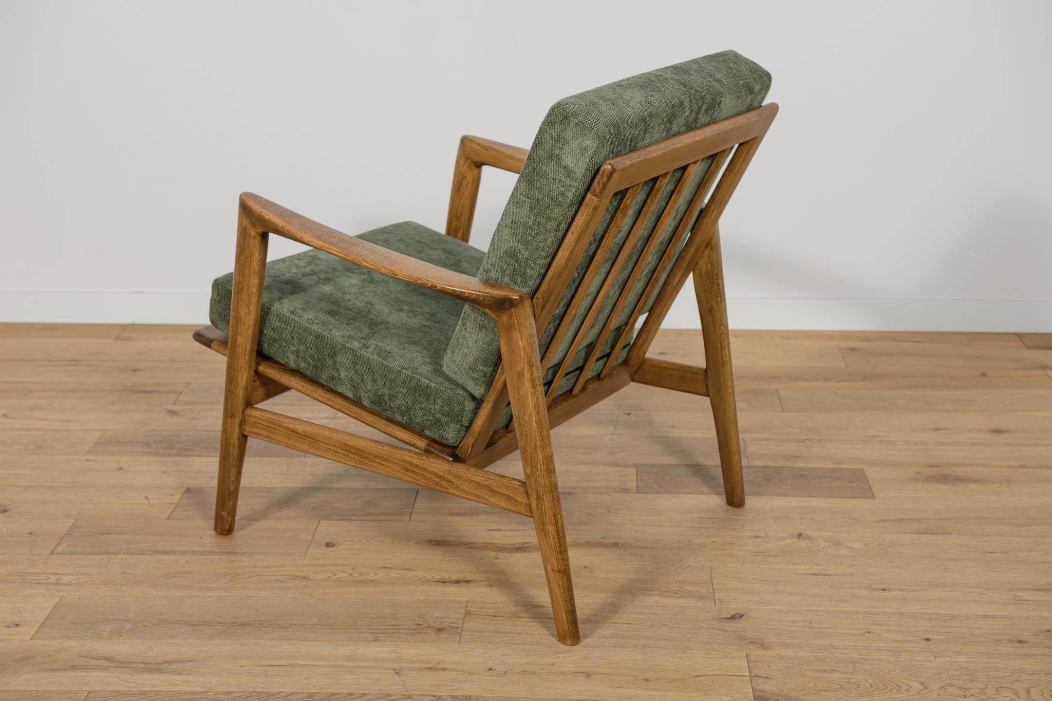 Fauteuils modèle 300-139 de l'usine Swarzędz, années 1960, ensemble de 2 en vente 5