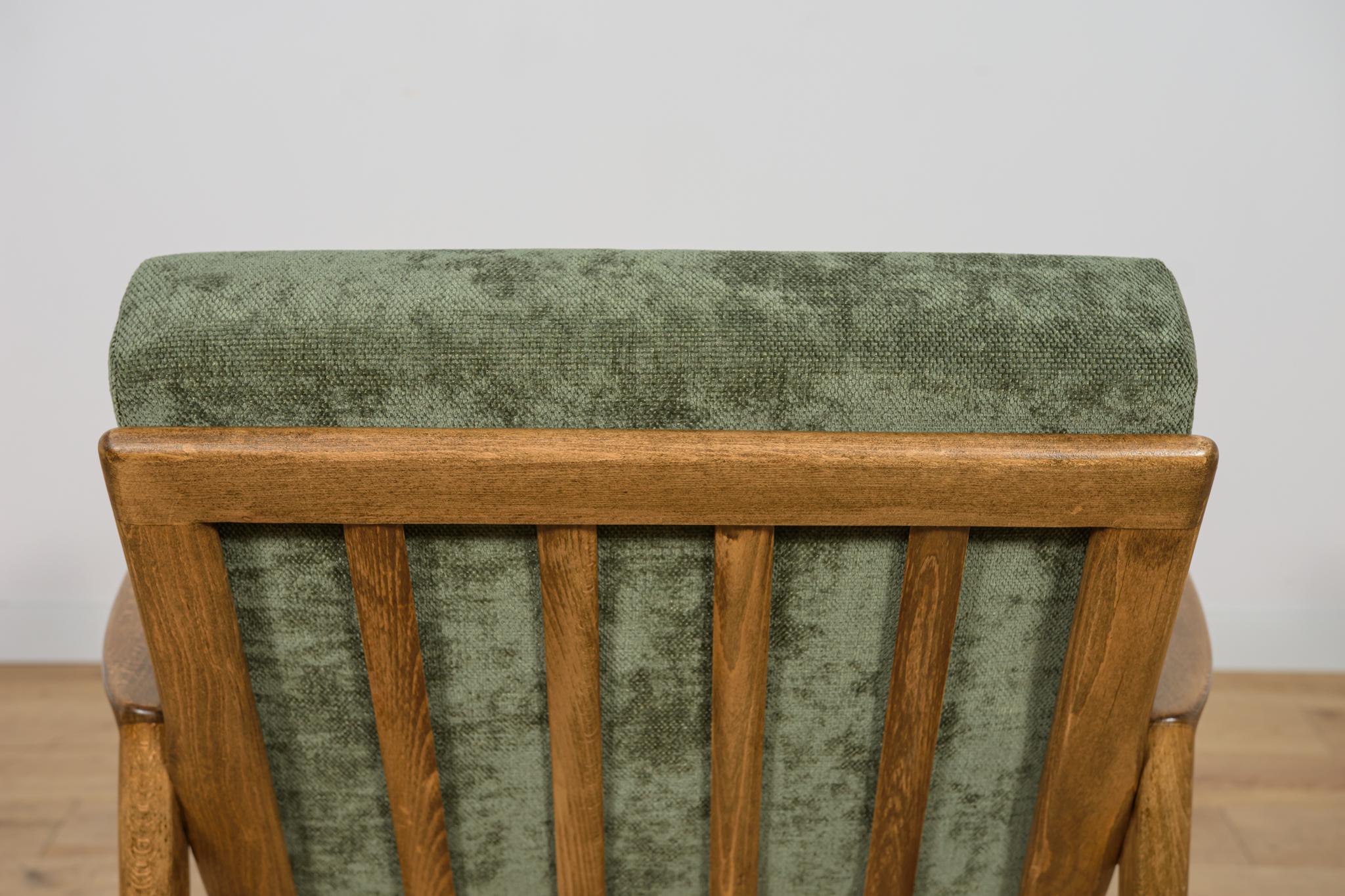Fauteuils modèle 300-139 de l'usine Swarzędz, années 1960, ensemble de 2 en vente 13