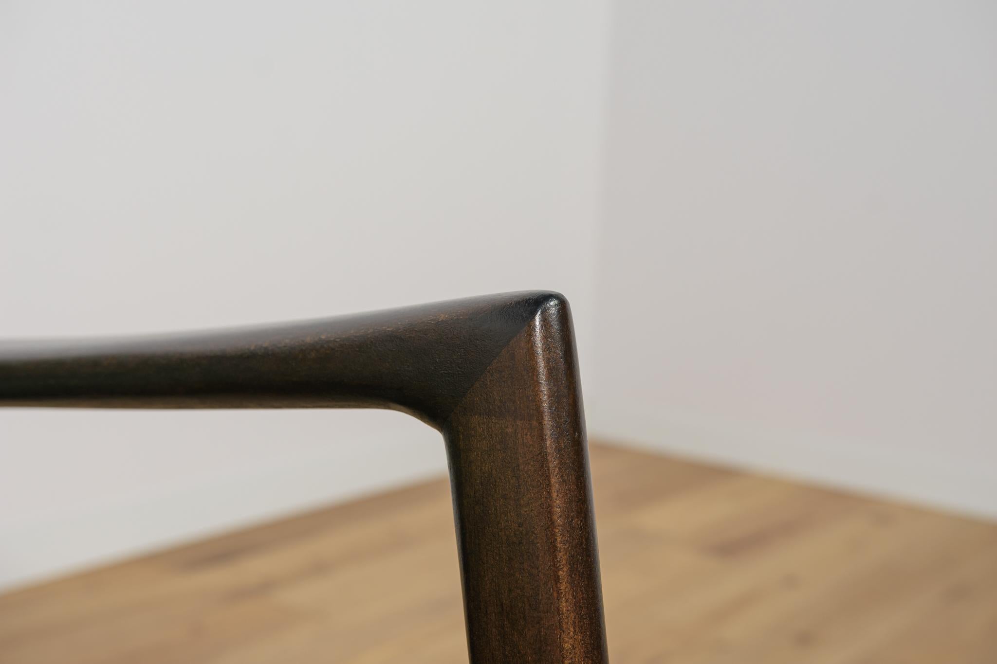 Sillones Modelo 300-139 de la Fábrica de Muebles Swarzędz, años 60, juego de 2 en venta 7