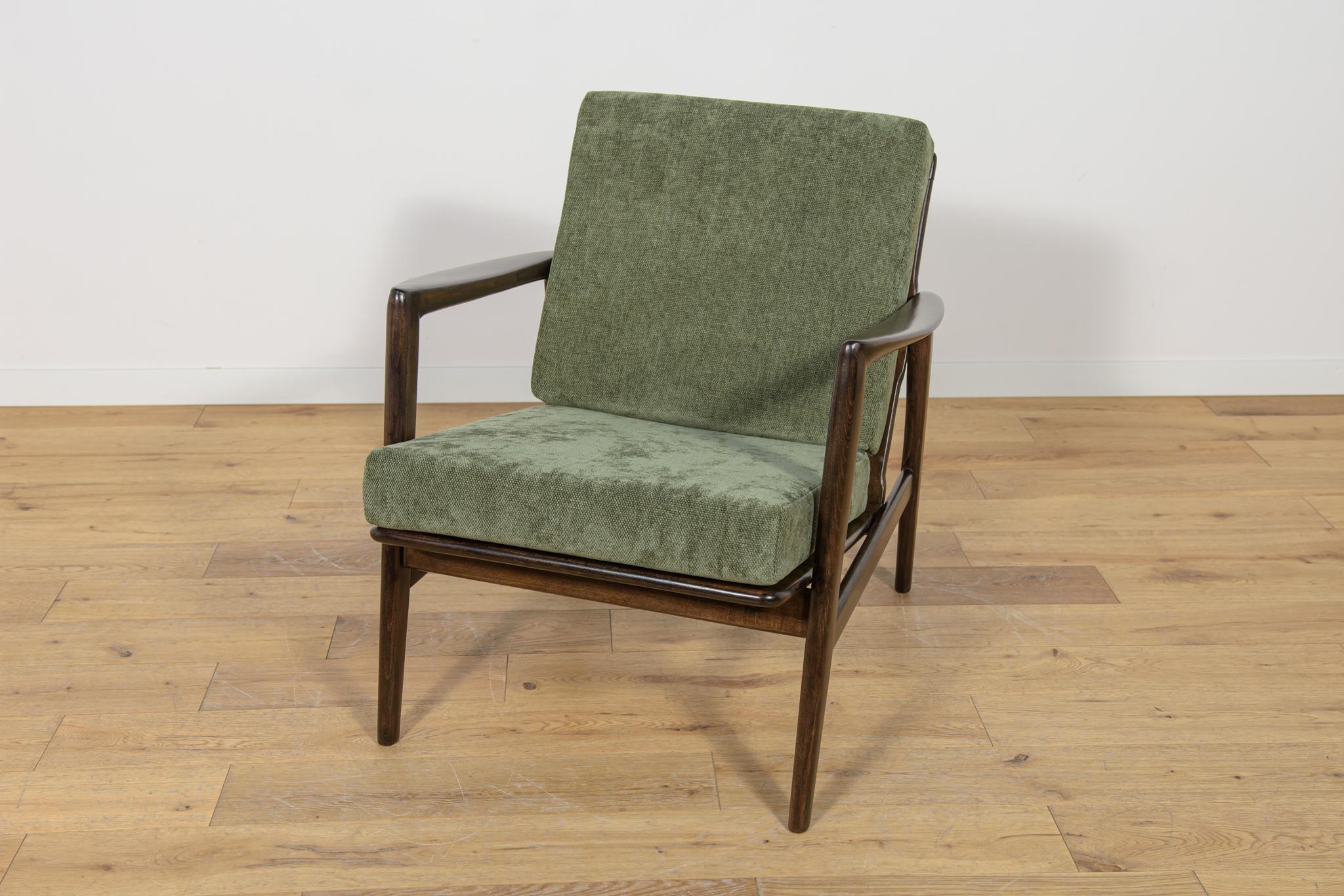 Tessuto Poltrone Model 300-139 di Swarzędz Furniture Factory, anni '60, Set di 2 in vendita