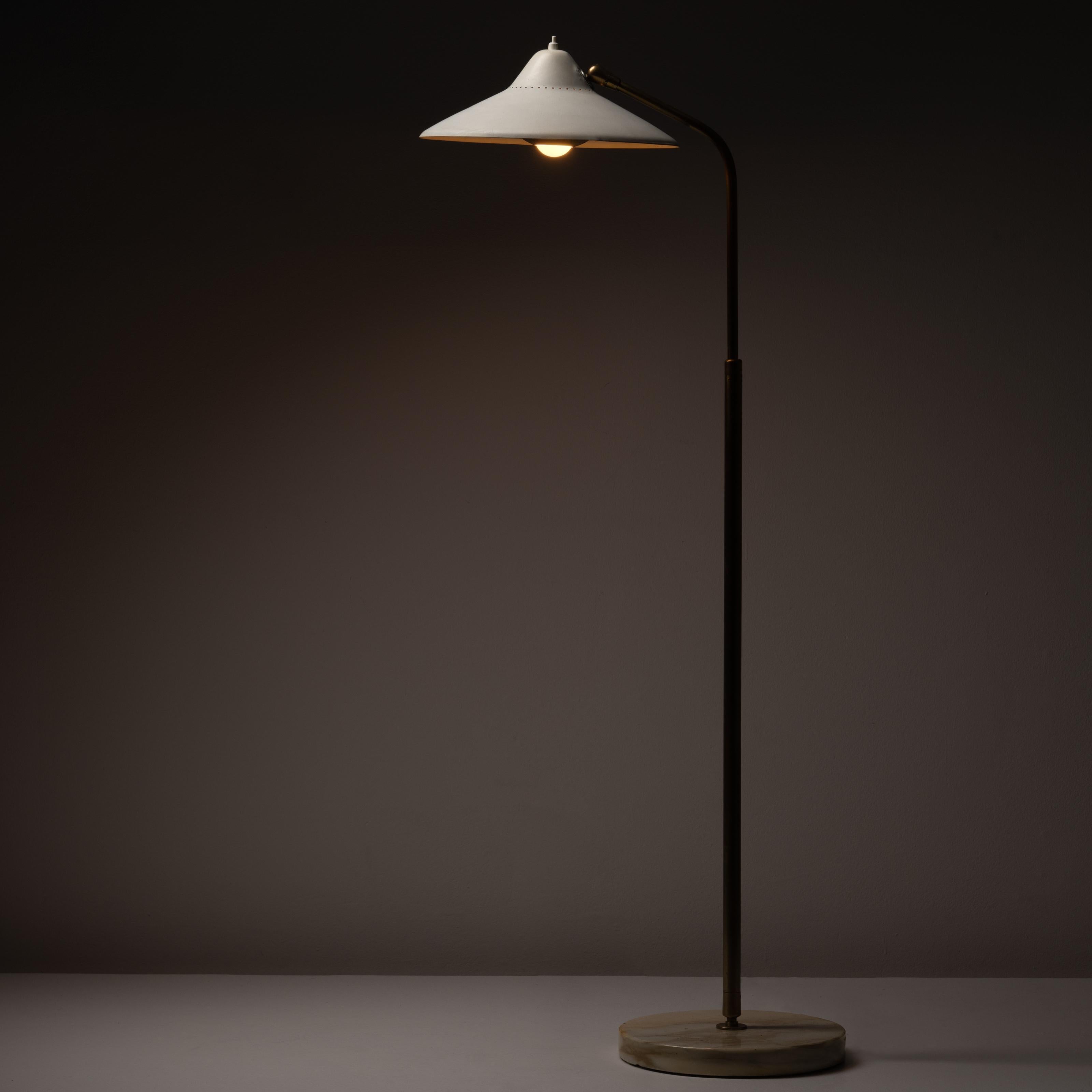 Mid-Century Modern Model 301C Floor Lamp by Giuseppe Ostuni for Oluce  For Sale