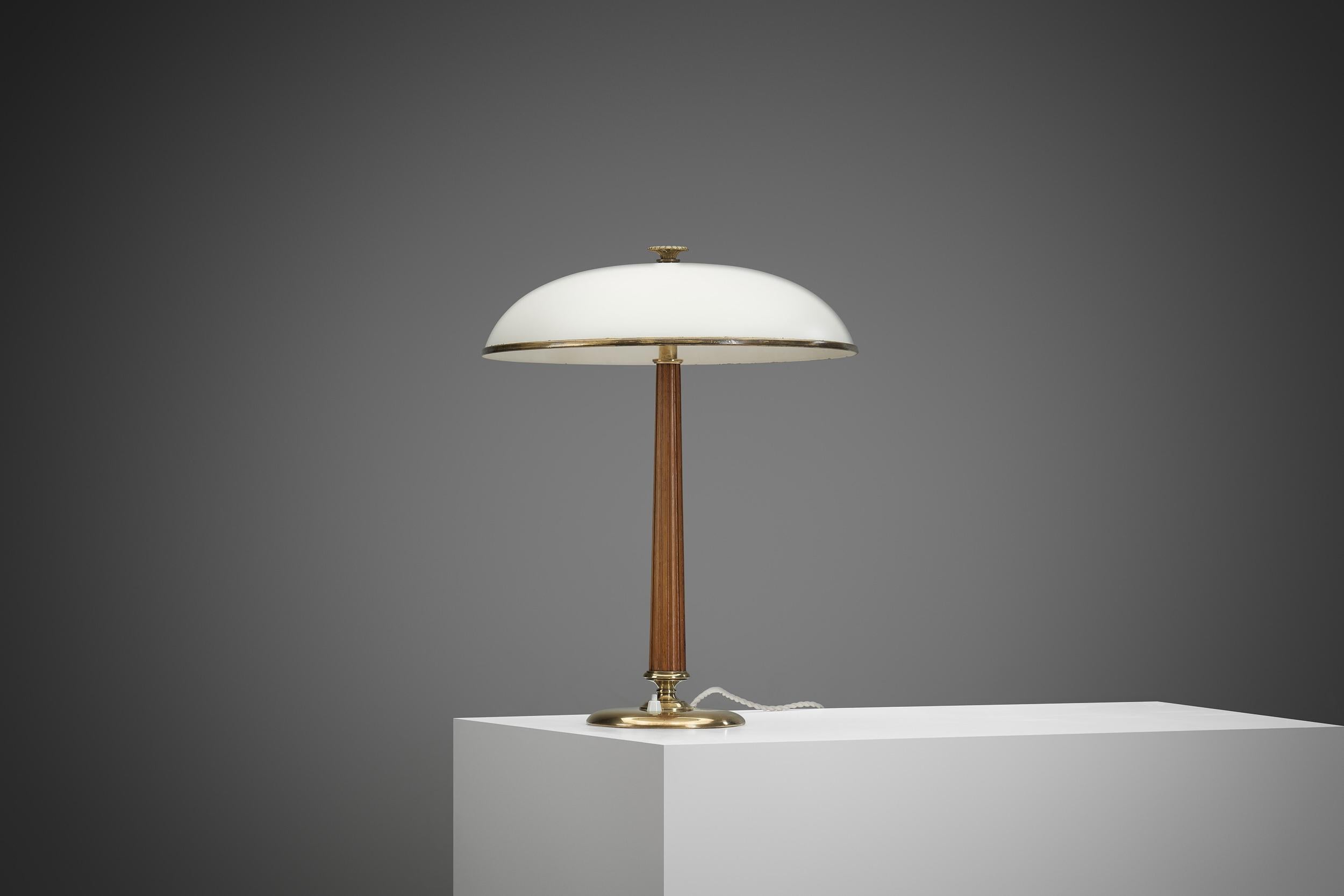 Mid-Century Modern Lampe de table Model 