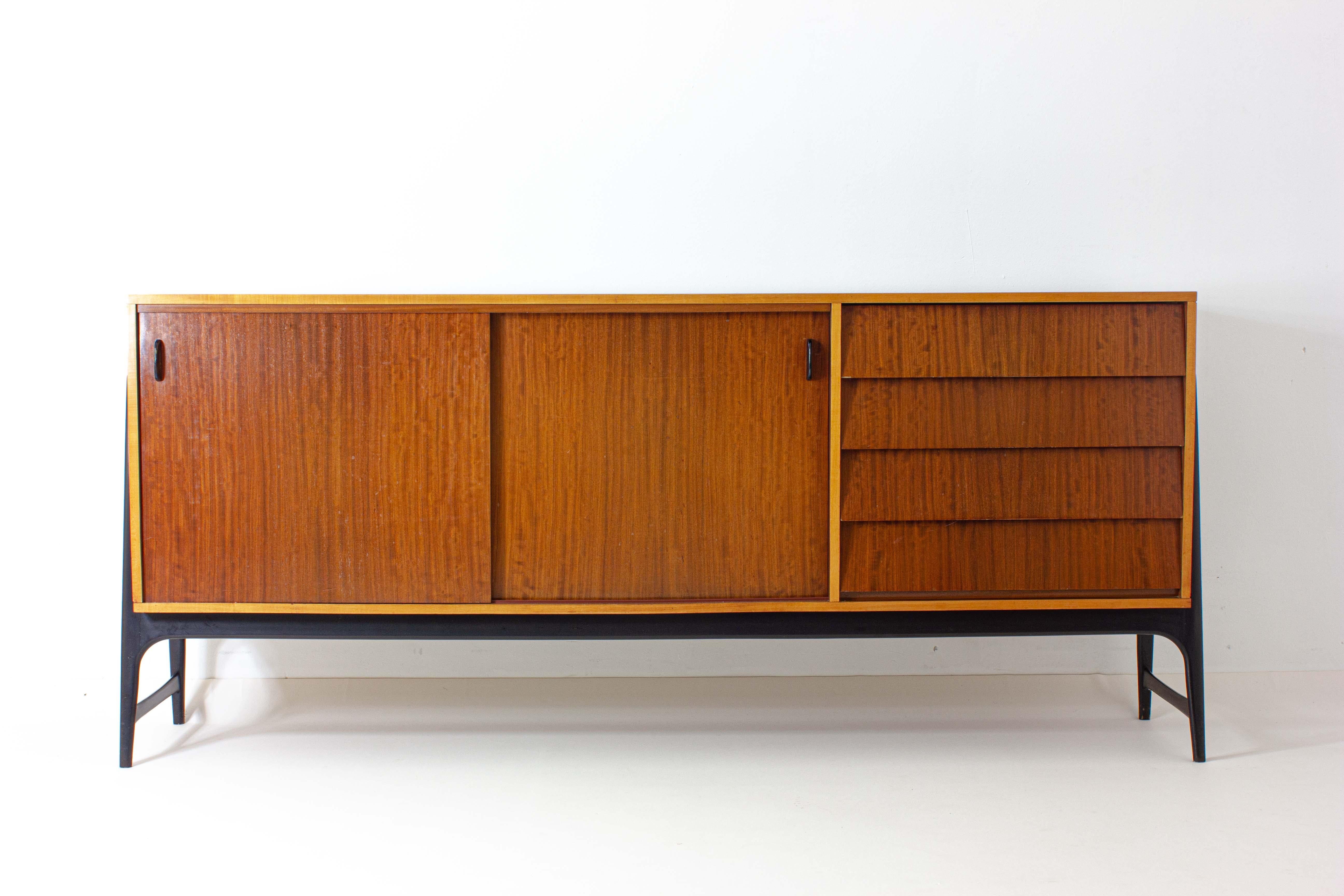 Model 3030 Sideboard by Alfred Hendrickx for Belform, 1959 For Sale 4