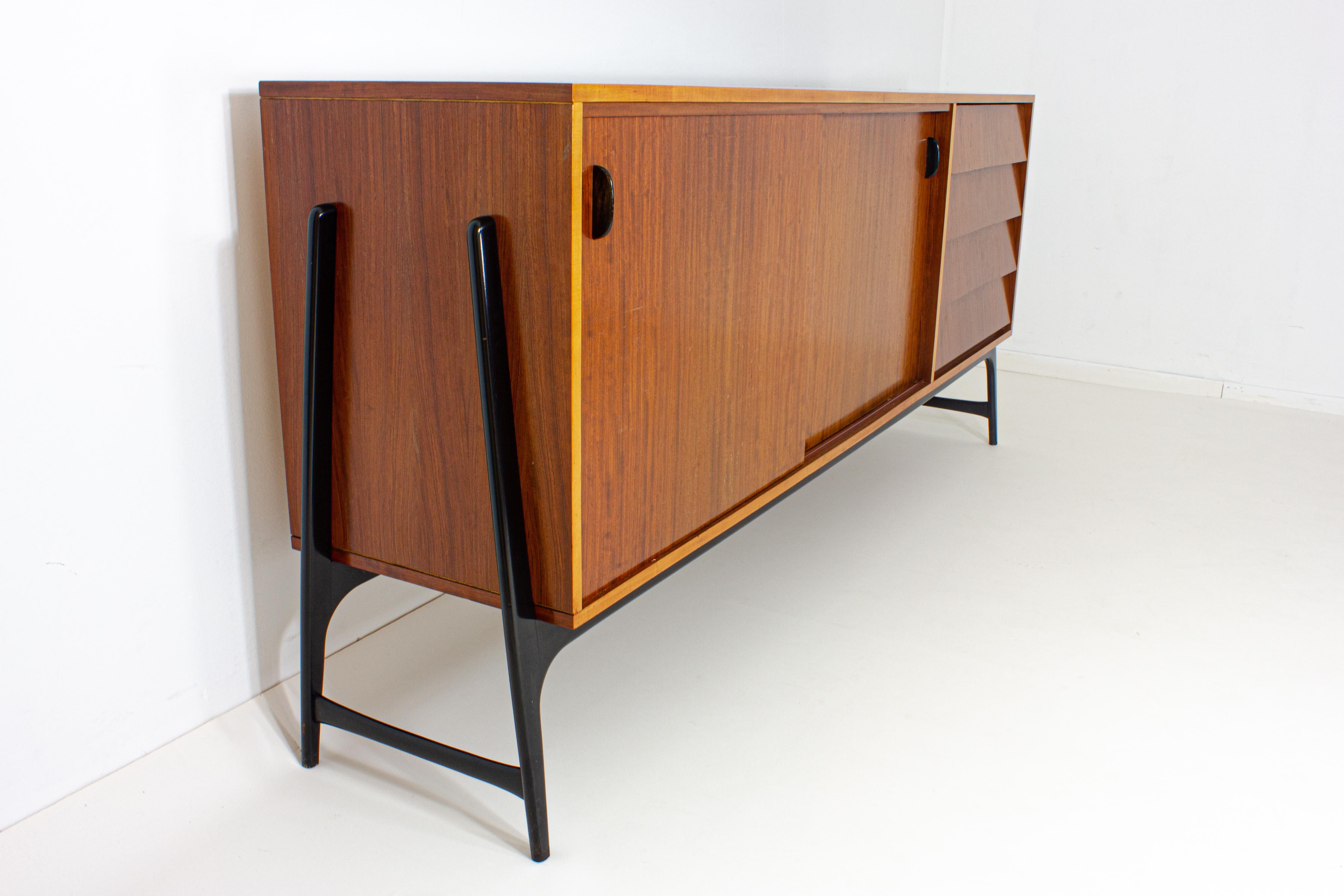 Mid-20th Century Model 3030 Sideboard by Alfred Hendrickx for Belform, 1959 For Sale