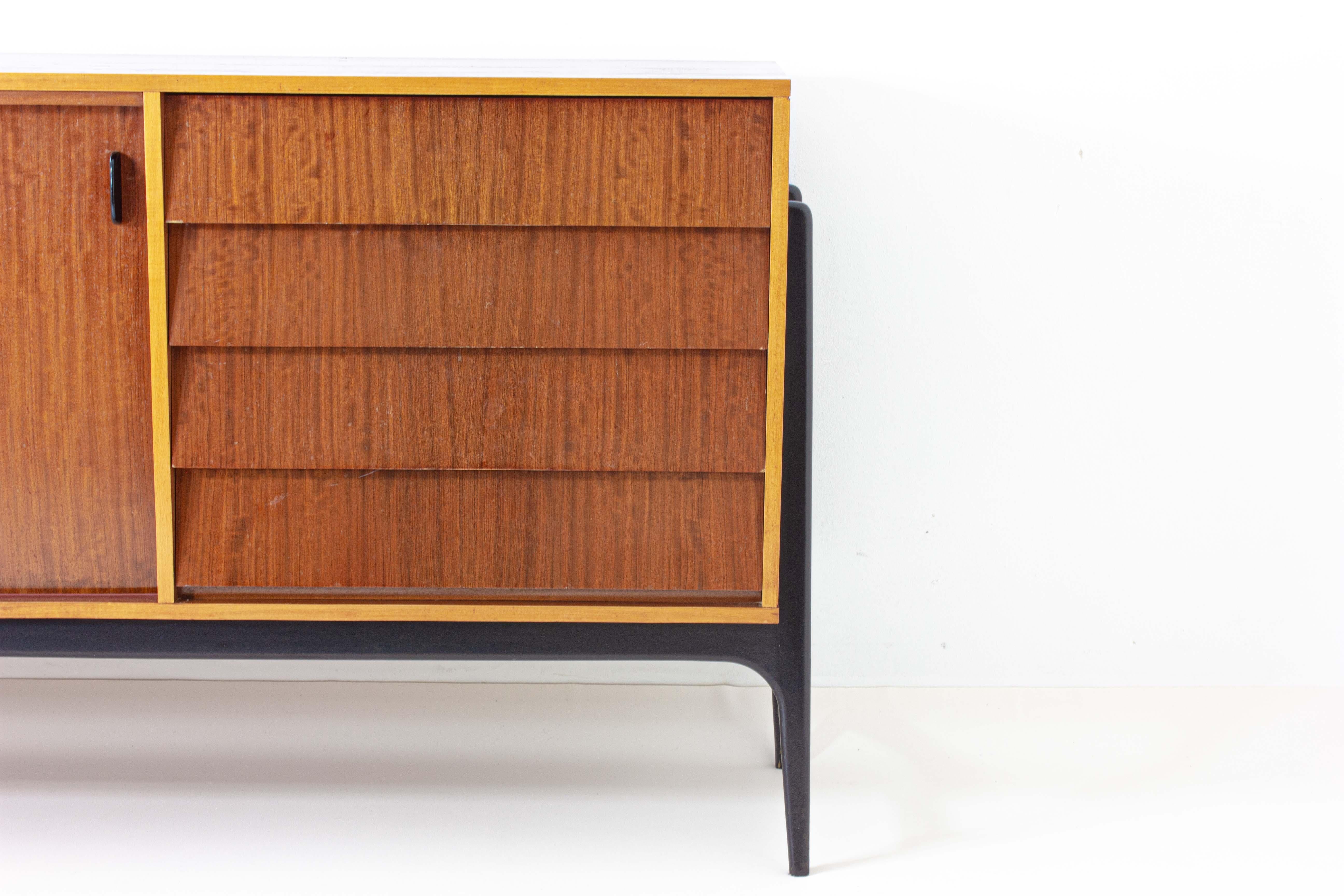 Model 3030 Sideboard by Alfred Hendrickx for Belform, 1959 For Sale 2