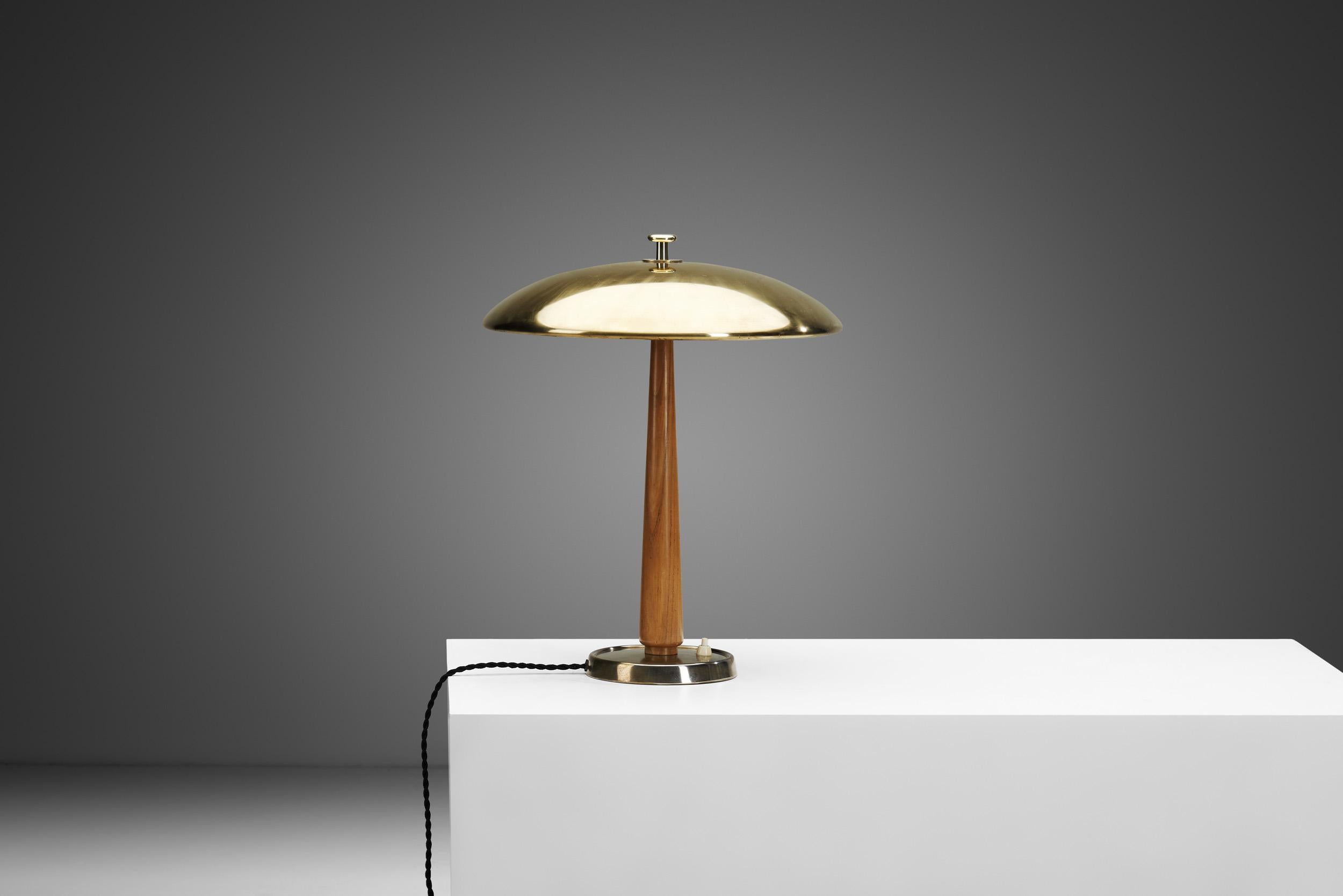 Lampada da tavolo Model 