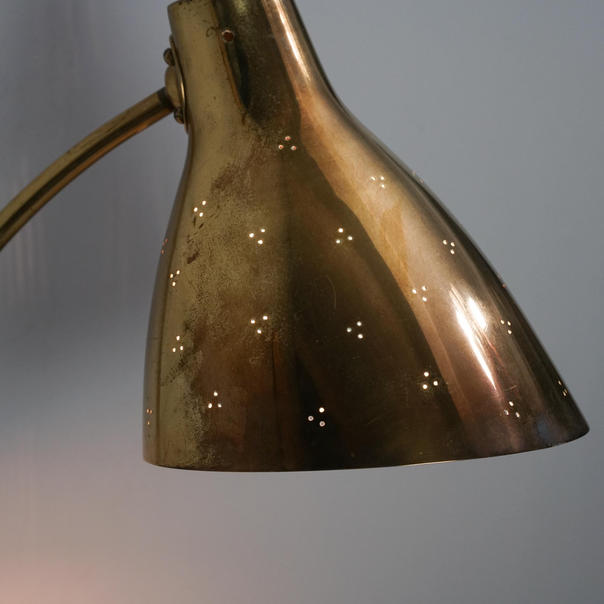 Modelo 3055 Aplique, Lisa Johansson-Pape, Stockmann/Orno, mediados del siglo XX en Bueno estado para la venta en Helsinki, Uusimaa