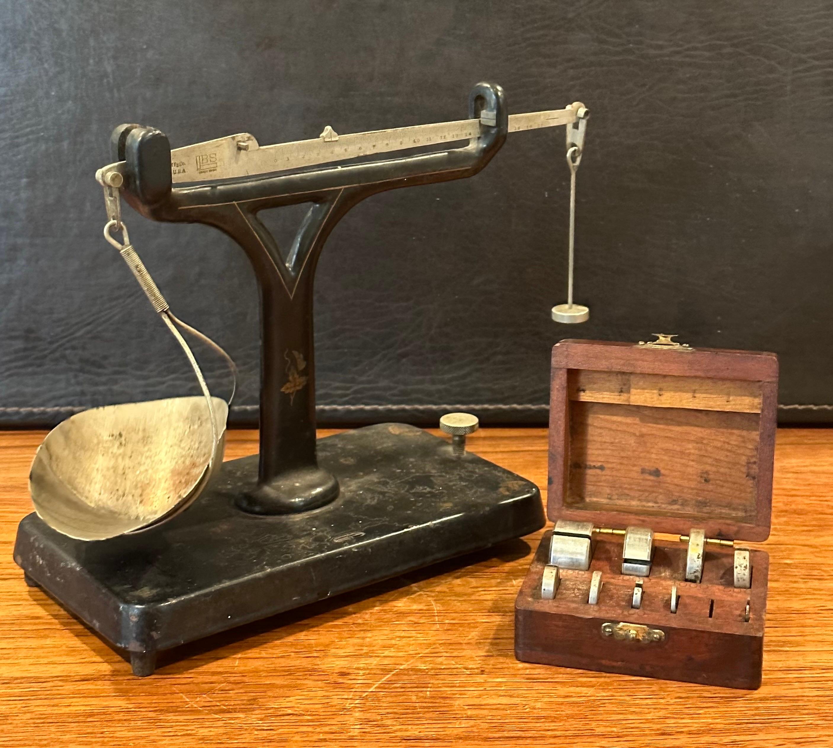 Model #309-1 Vintage Scale and Weights by Brown & Sharpe Mfg. In Good Condition For Sale In San Diego, CA